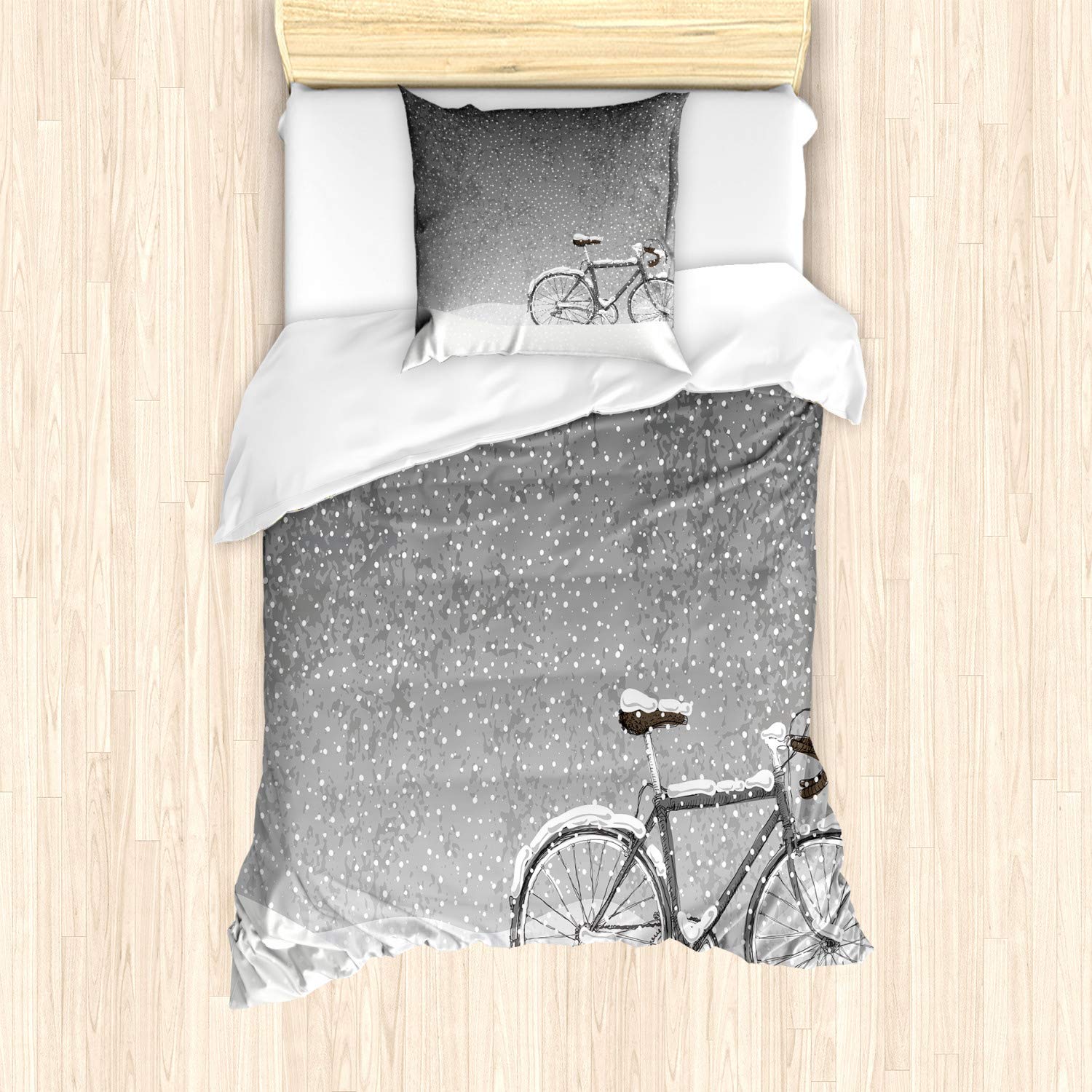 ABAKUHAUS Winter Duvet Cover Set, Bicycle Covered Snow Cold Weather Seasonal Calm Scenery Christmas Inspired, Bedding Set 2 Pieces with 1 Pillow Shams, 135 cm x 200 cm, Taupe White