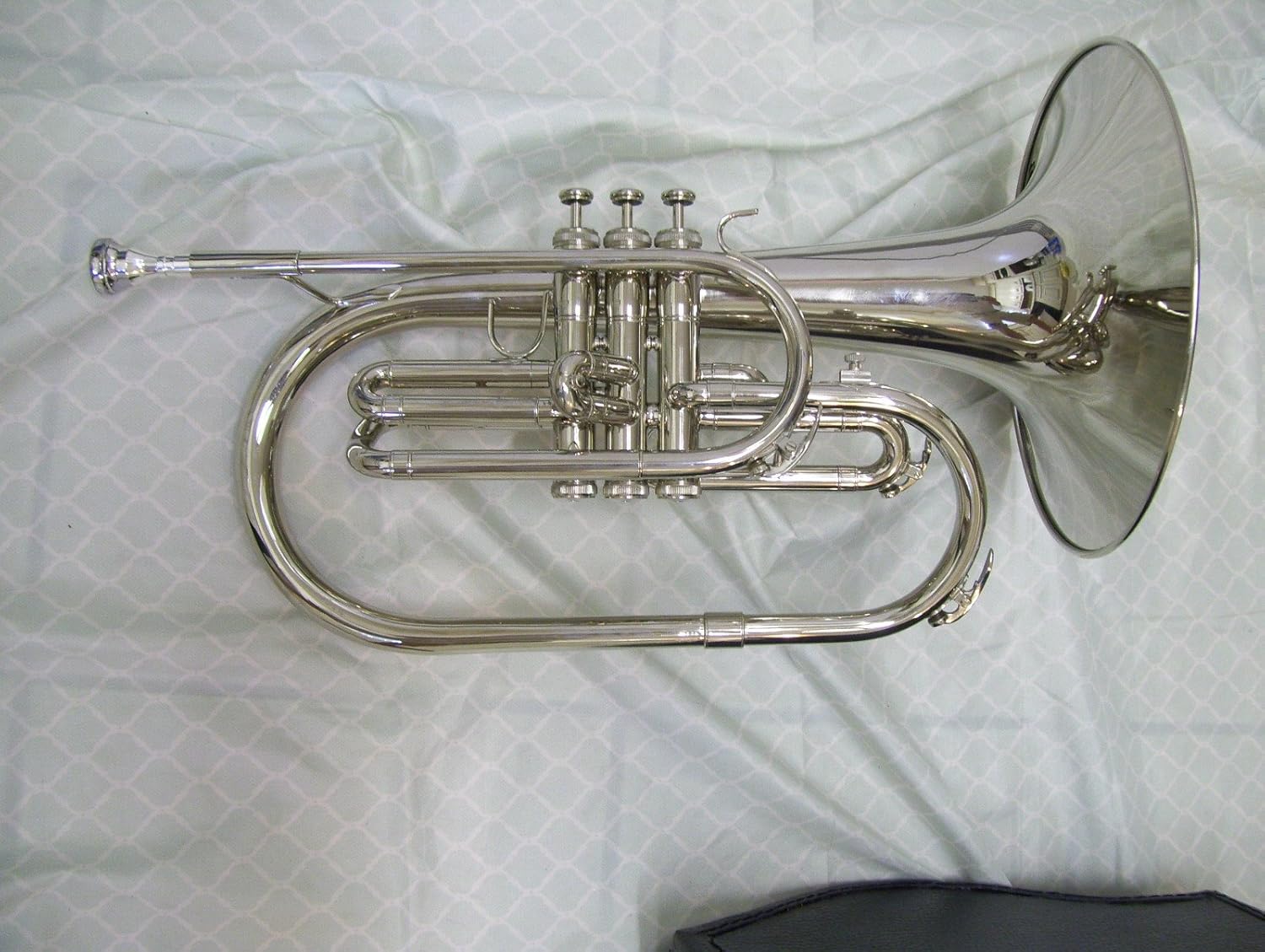 Mellophone with case and mouthpiece, Silver Musical