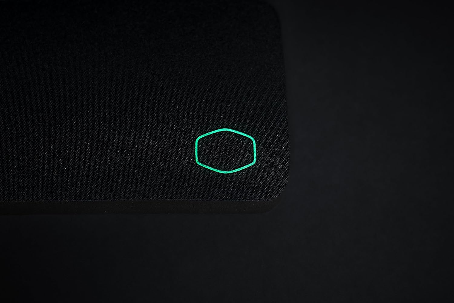 Cooler Master MasterAccessory Large Wrist Rest with Low-Friction Surface, Anti-Slip Base, and Water-Resistant Coating: Computers & Accessories