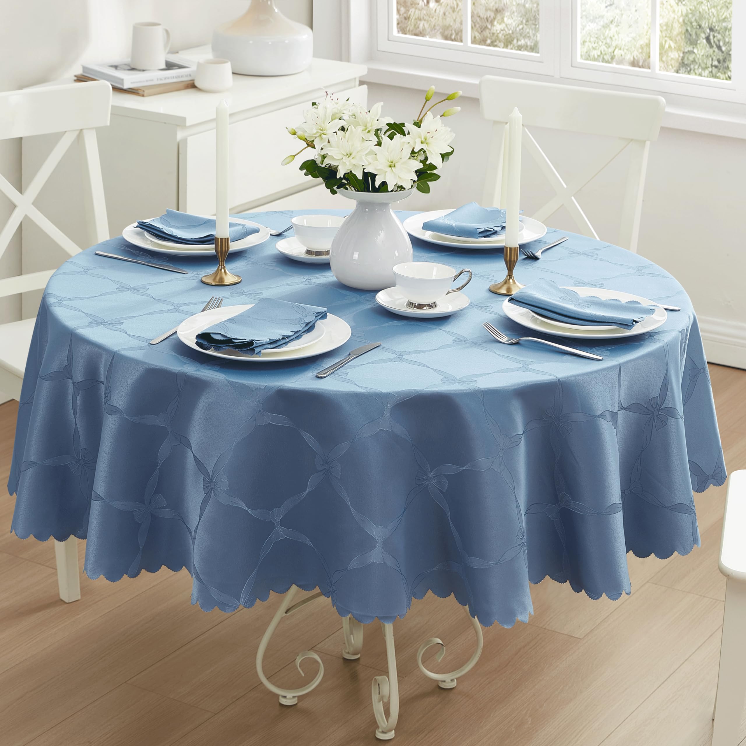 Newbridge Ribbons and Bows Damask Holiday