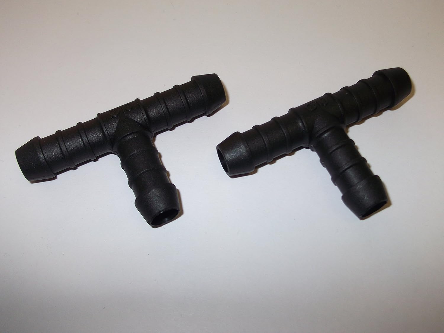 2 x 10mm 3/8 inch Plastic Barbed TPiece Hose Connector Black Plastic