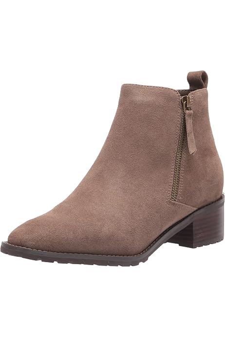 Blondo Women's Alida Waterproof Ankle Bootie, black, 6.5 M