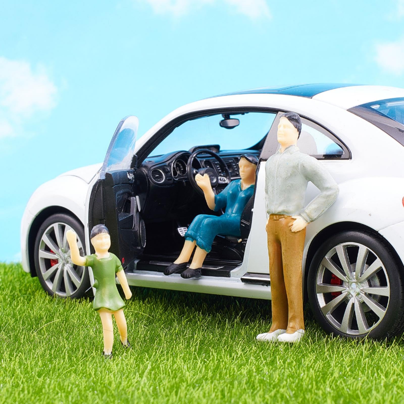 Namalu 14 Pcs 1: 25 Scale Miniature People Figurines Mini Architectural Plastic Small Dollhouse Figures Tiny Painted Model Train People for Projects Diorama Village (Mixed Color)