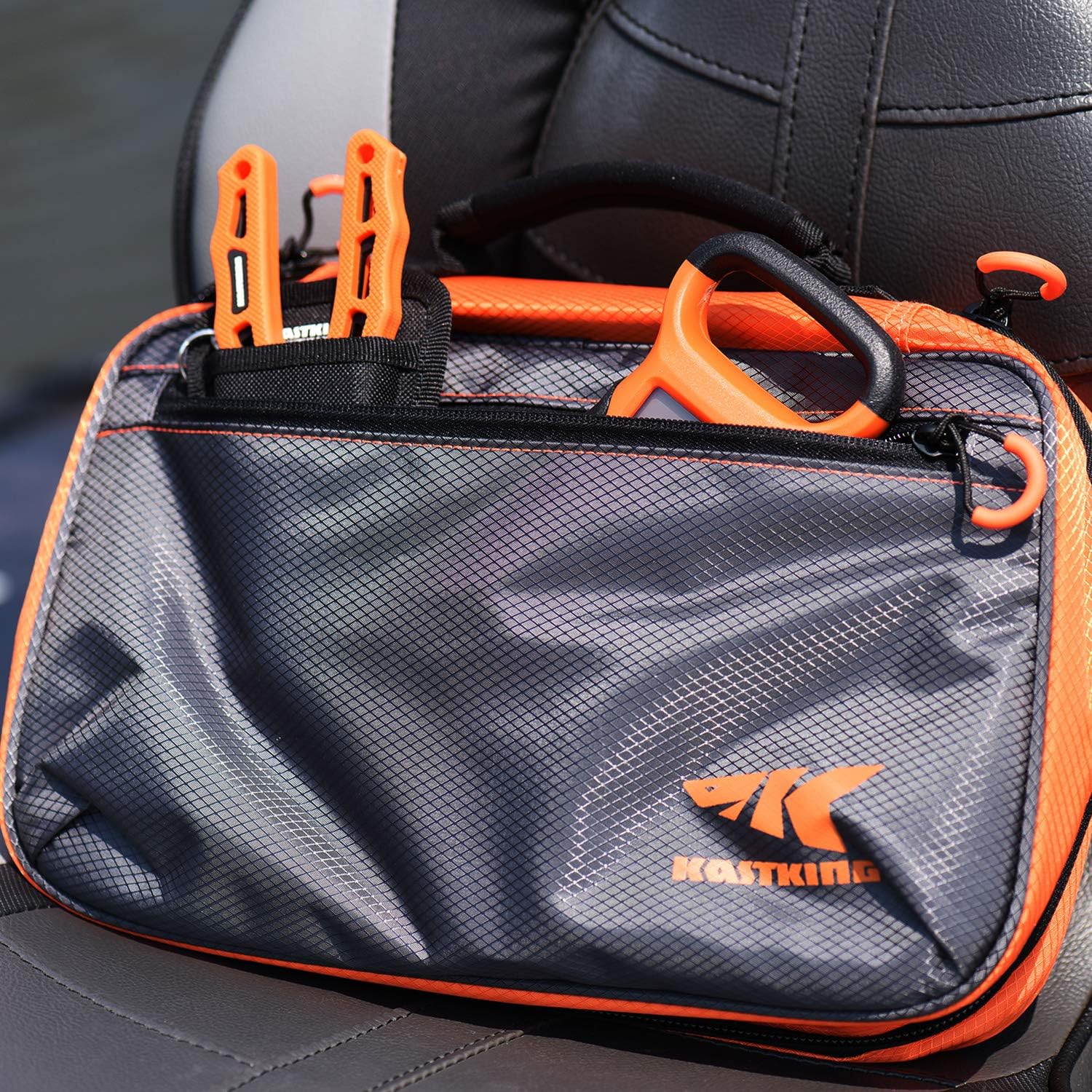 KastKing KKBS-BB-6S Bait Boss Lure Bag Utility Binder Tackle Bag - Soft Bait Binder - Fishing Gear Bag, Self-Healing Zippers & Padded Handle Design : Sports & Outdoors