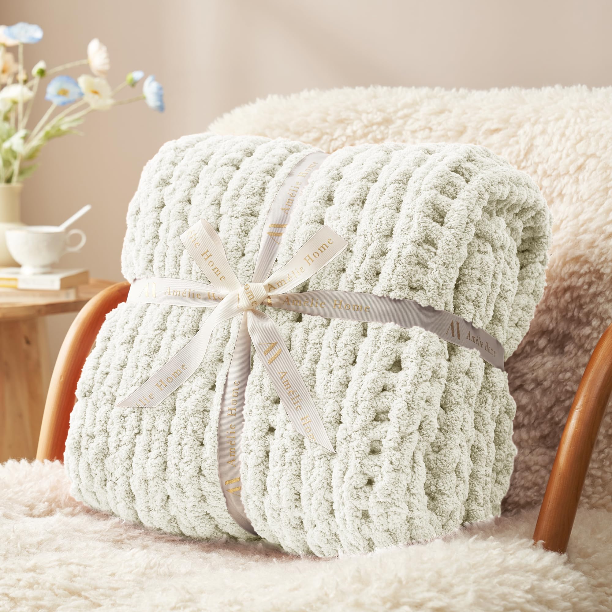 Photo 1 of Amélie Home Chunky Knit Throw Blanket for Couch, Soft Chenille Crochet Blanket for Children, 40"x50", Ivory
