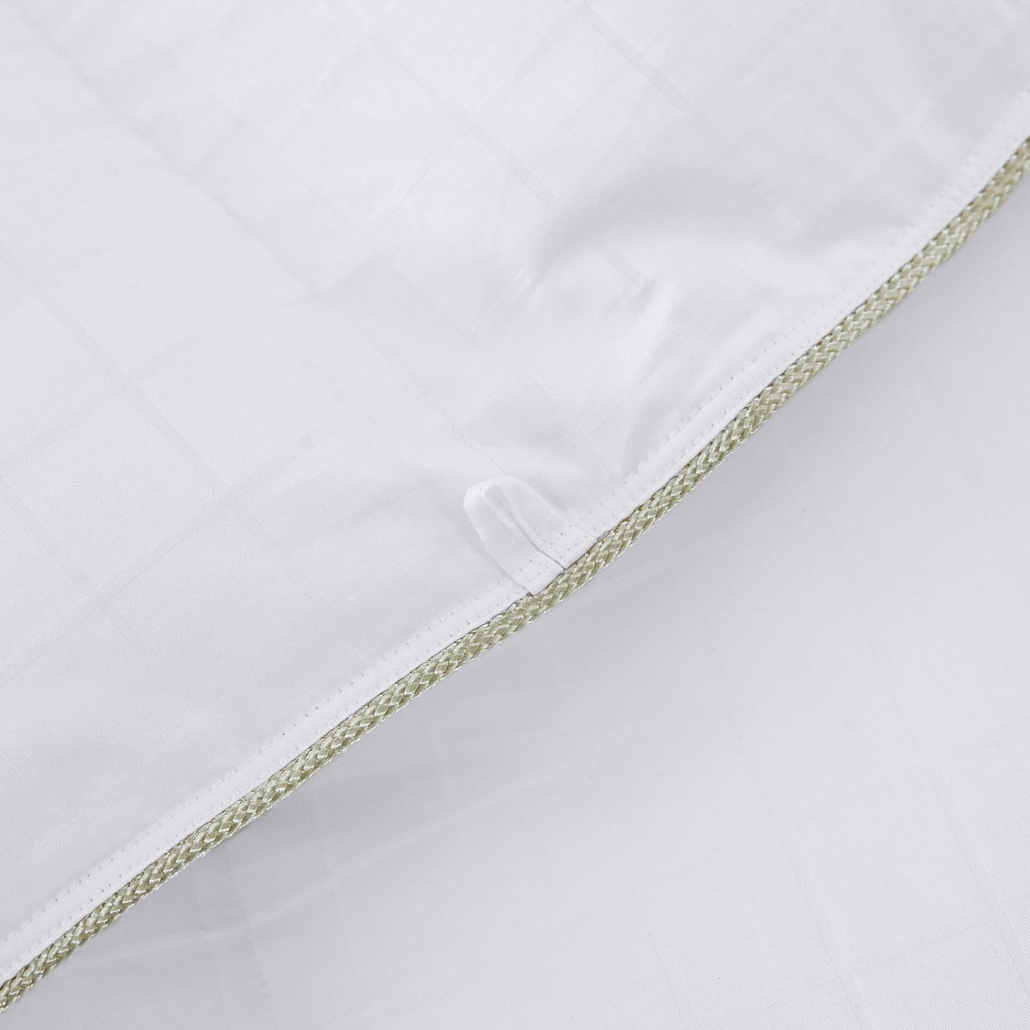 Luxurious Full/Queen Size Goose Down Comforter Duvet Insert, Exquisite Dobby Checkered Design, 1200 Thread Count 100% Egyptian Cotton, 750+ Fill Power, 55 oz Fill Weight, Premium Baffle Box, White: Home & Kitchen