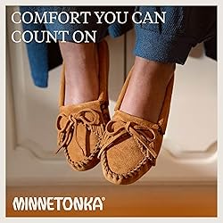 Minnetonka Women's Kilty Softsole, Natural, Size 8.5