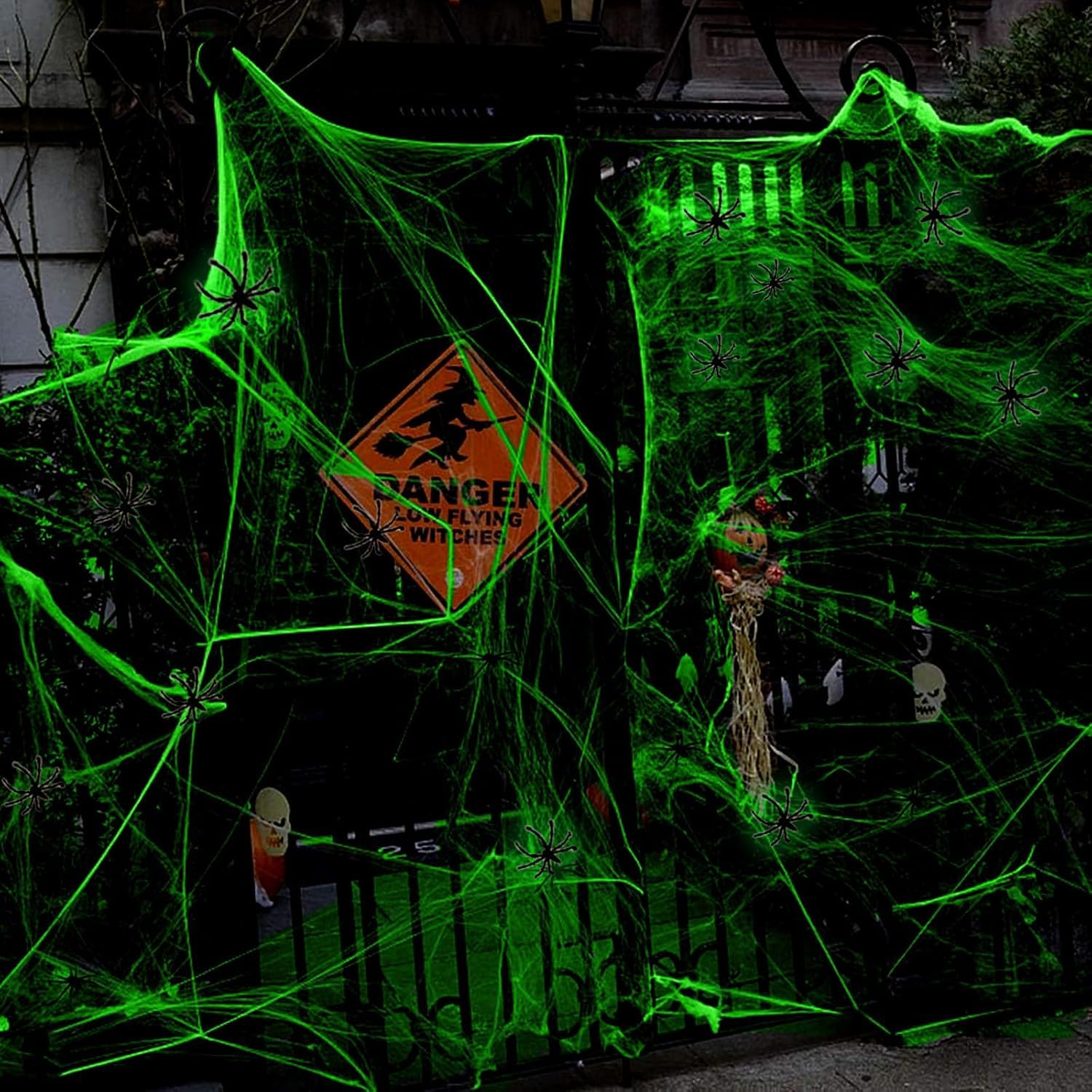 500 Sqft Halloween Glow in The Dark Spider Web Decorations, 200g Stretchable Halloween Cobwebs Glow in The Dark Spider Web Decoration With 40Pcs Fake Spiders for Haunted House Halloween Party