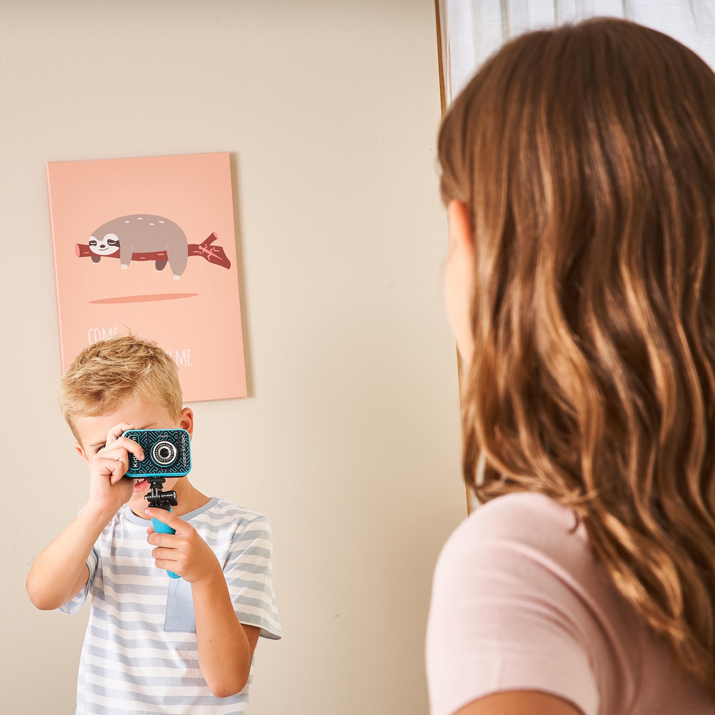 Vtech Kidizoom Video Studio HD blau – Kinderkamera mit Greenscreen, Stativ, Effekten, Selfielinse und vielem mehr – Für Kinder von 5-12 Jahren, único 6