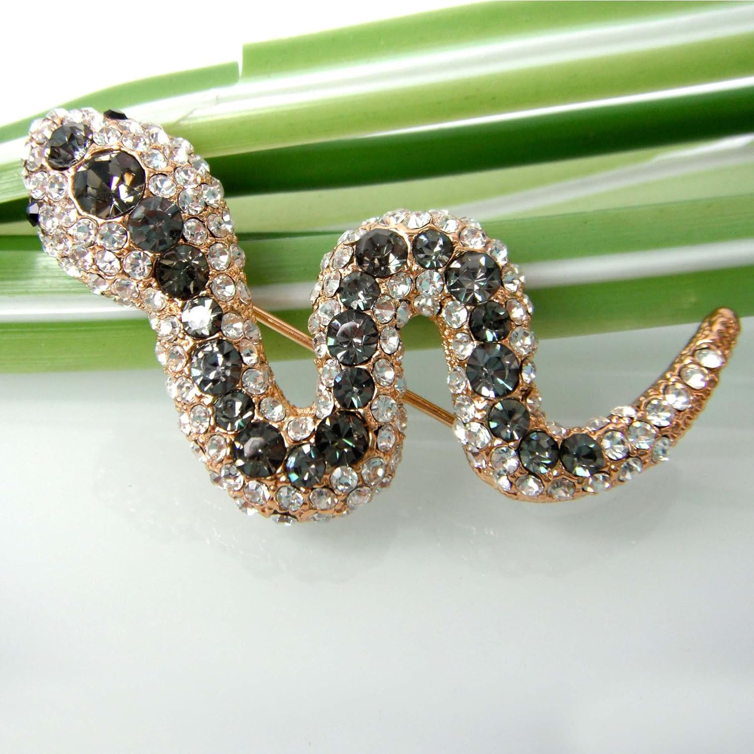 Navachi 18k Gold Plated Gray Crystal Snake Az7001b Brooch Pins, Grey - Image 5