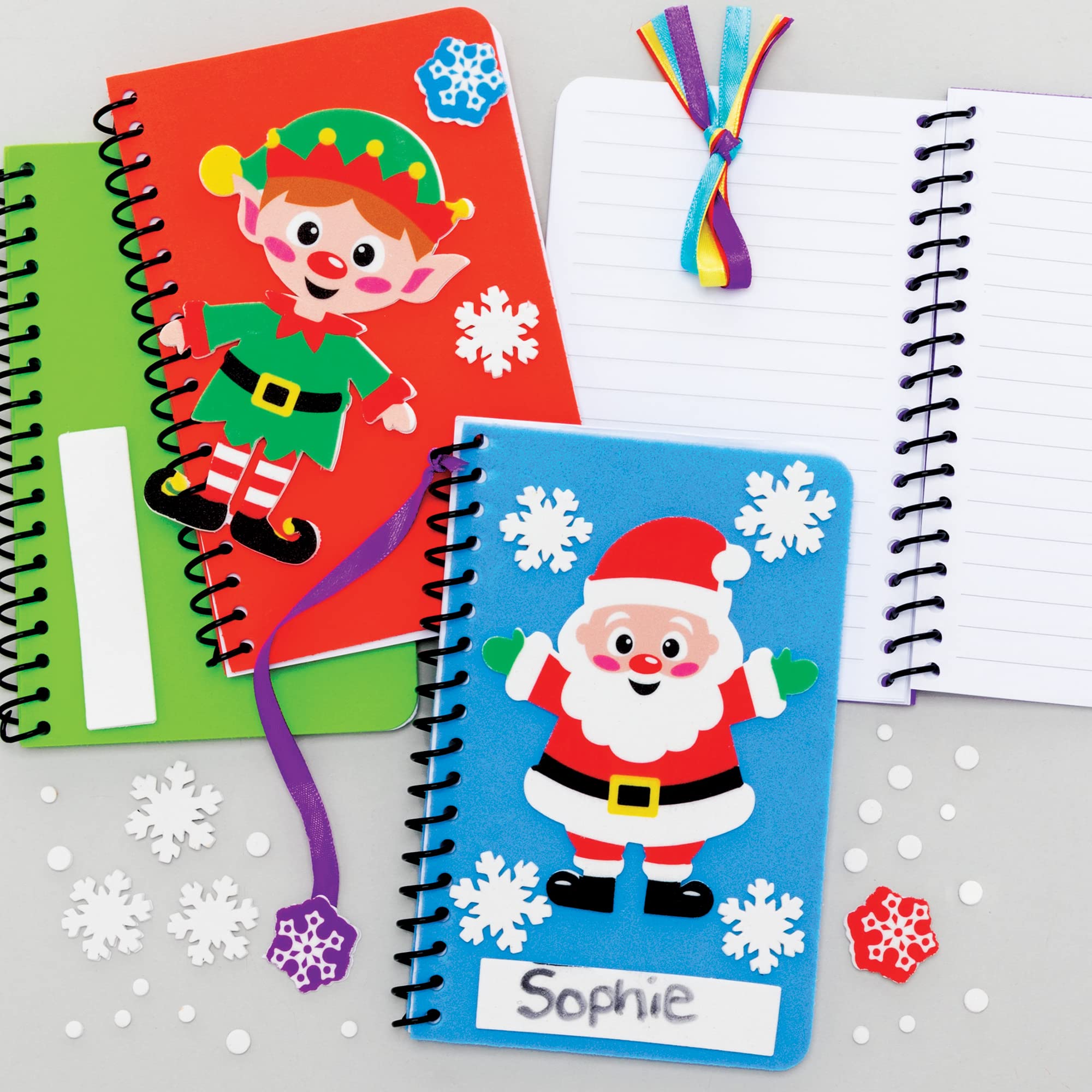 Baker Ross FE994 Christmas Mini Christmas Notebook Book for Kids - Pack of 4, Small Notepad for Kids, Party Bag Fillers for Kids