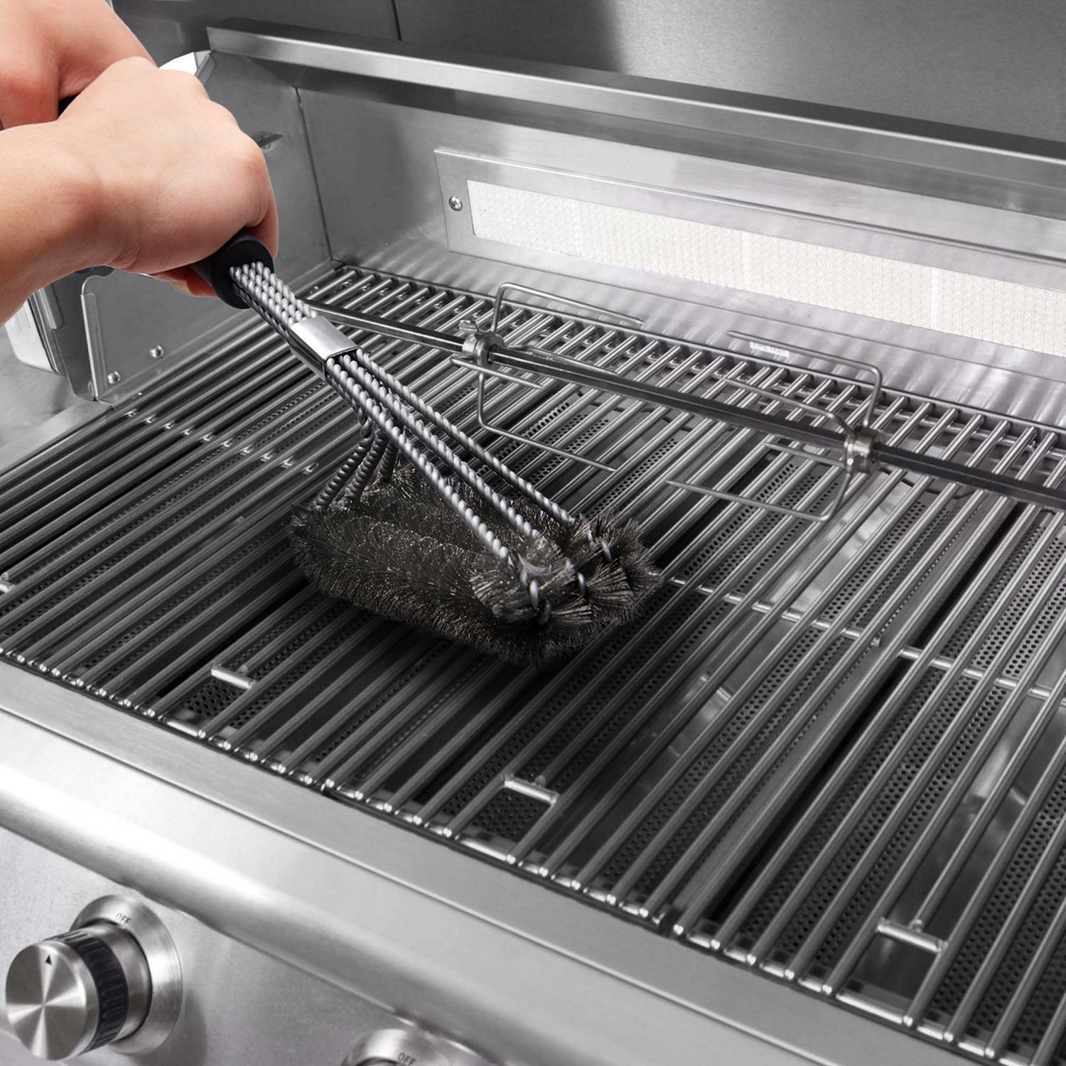 Grill Brush,Grilling Accessories Barbecue Grill Brush Bristles are Made of Stainless Steel Woven Wire - a Perfect Gift for All Barbecue Lovers