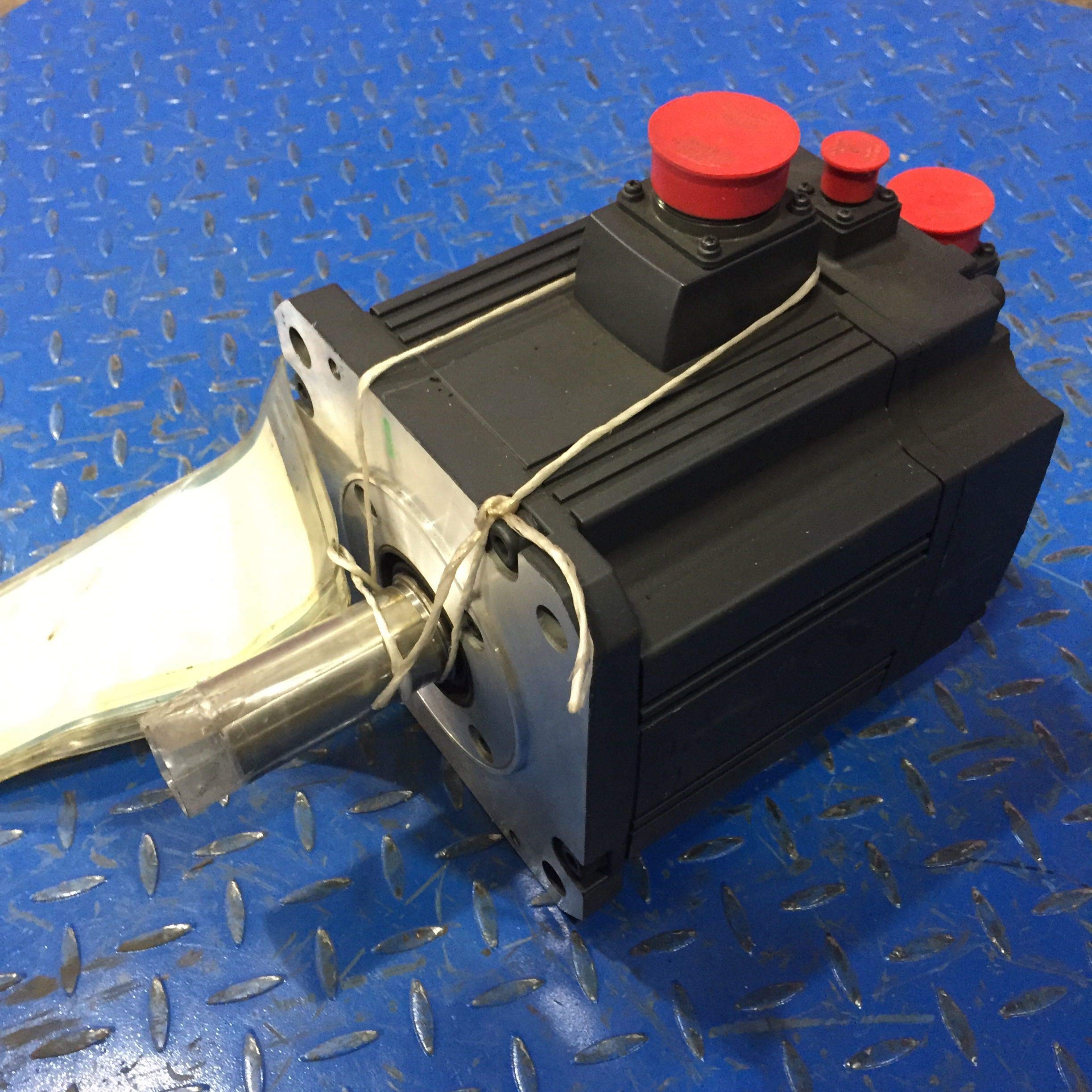 MITSUBISHI AC SERVO MOTOR HC-SFS352B
