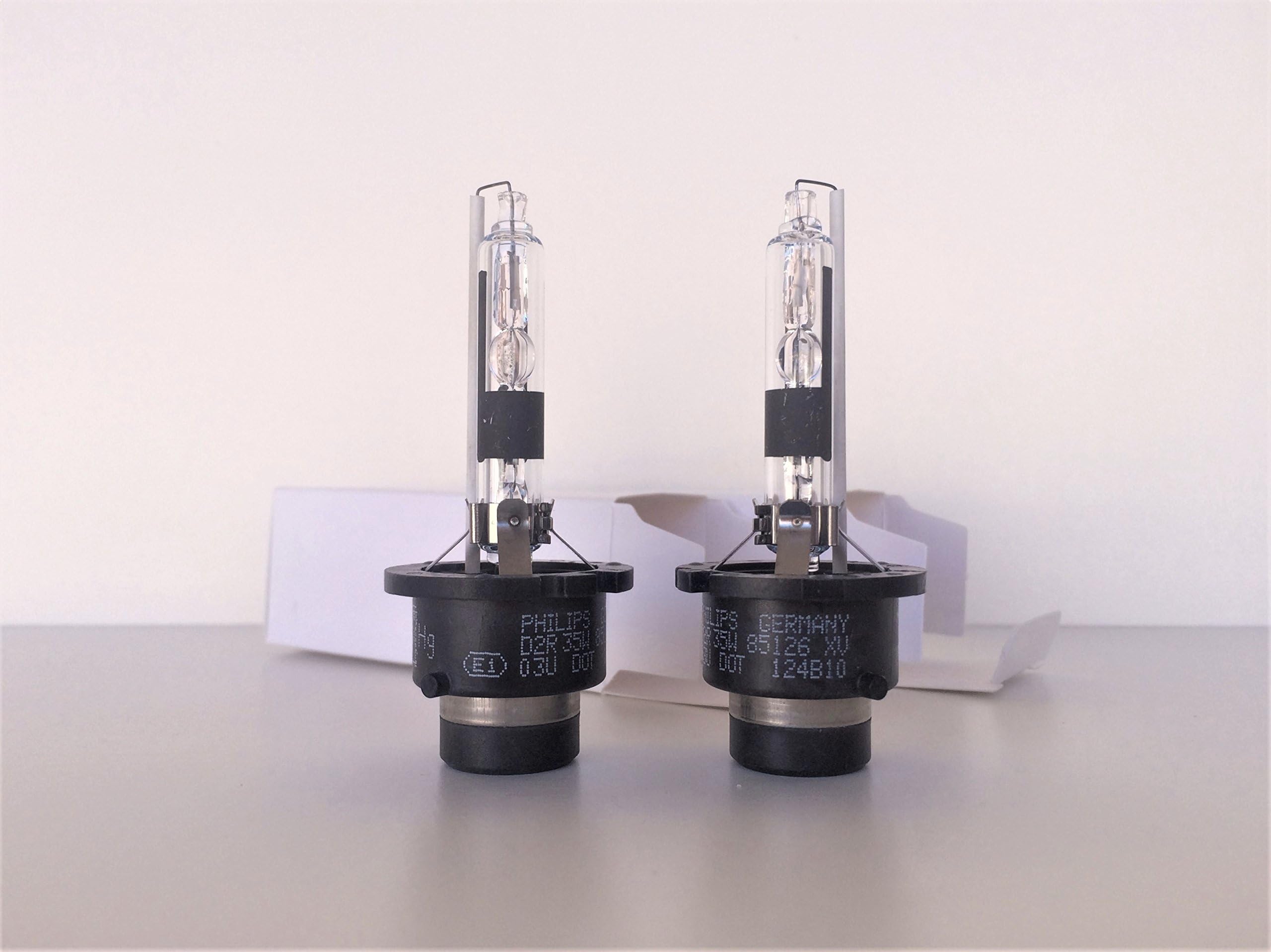 2x NEW! FACTORY OEM! 96-02 Mercedes E Class Xenon D2R BULBS HID HEAD LIGHT LAMP