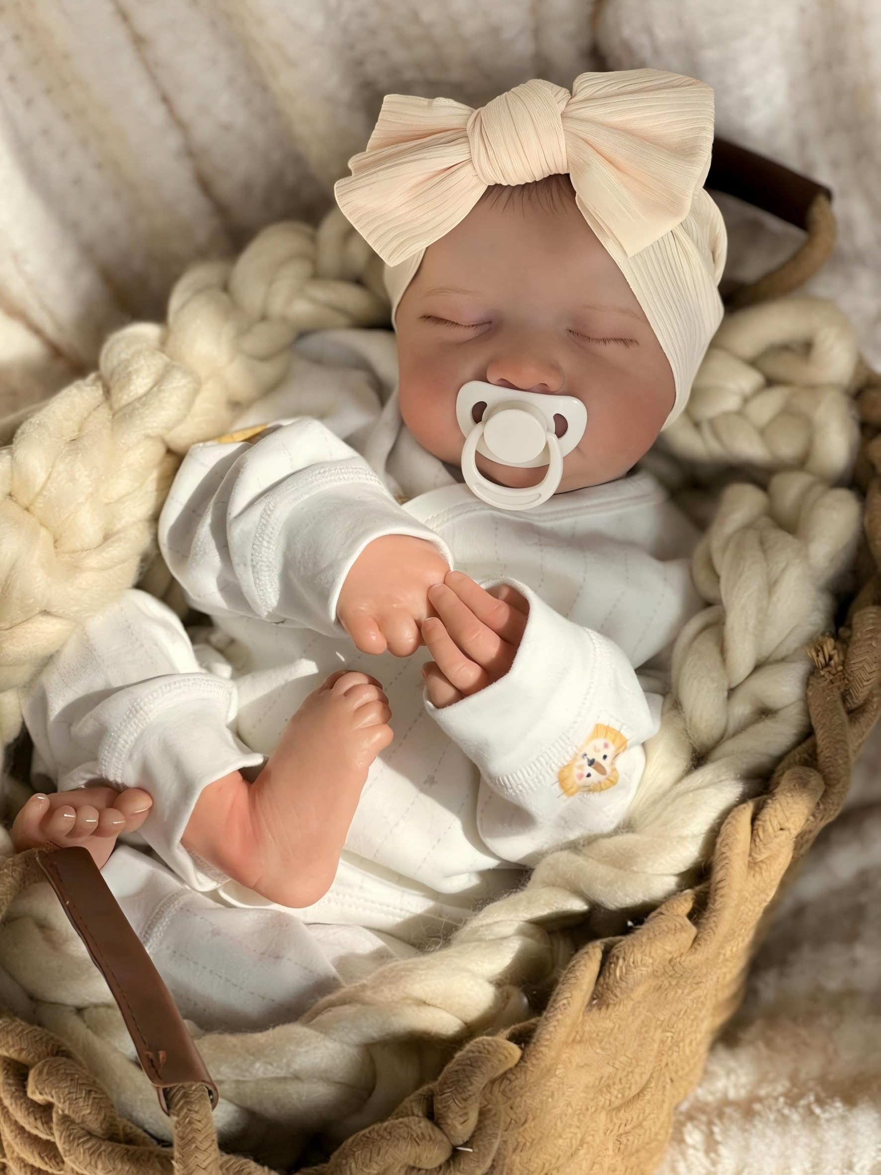 iCradle Reborn Baby Dolls 19 Inch Realistic Newborn Baby Dolls Soft Silicone Baby Doll with Clothes and Toy Accessories, White