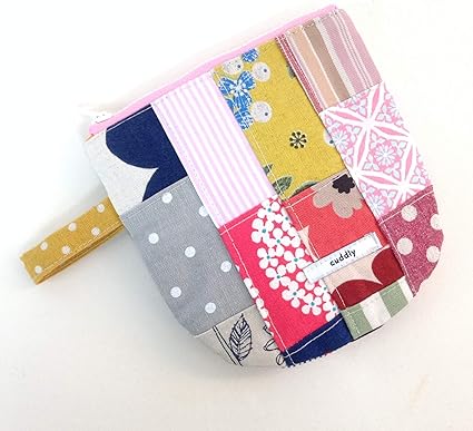 Amazon Co Jp Jam S Ukulele Ram 640 2 ファスナーポーチ ミニポーチ パッチワーク はぎはぎポーチ フラット ポーチ ぺたんこポーチ ポーチ 小物入れ バッグ小物 コスメポーチ ハンドメイド 手作り プレゼント 楽器