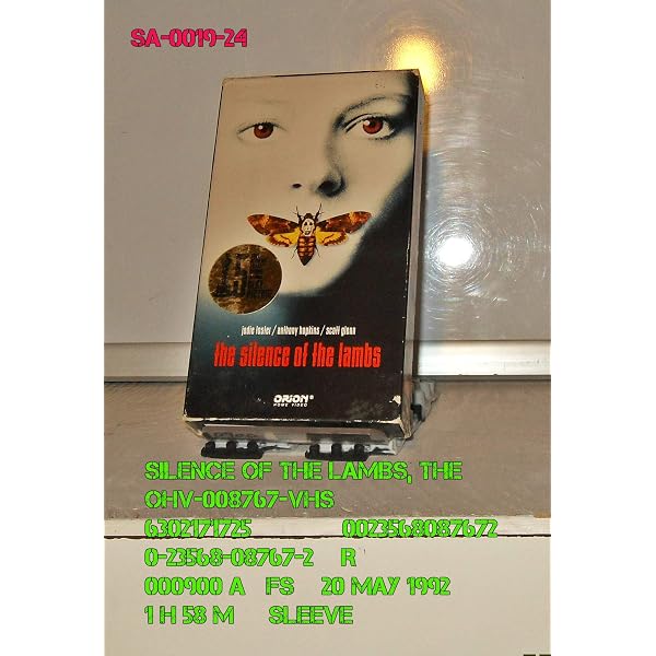 Amazon.com: Reservoir Dogs [VHS] : Harvey Keitel, Tim Roth, Chris