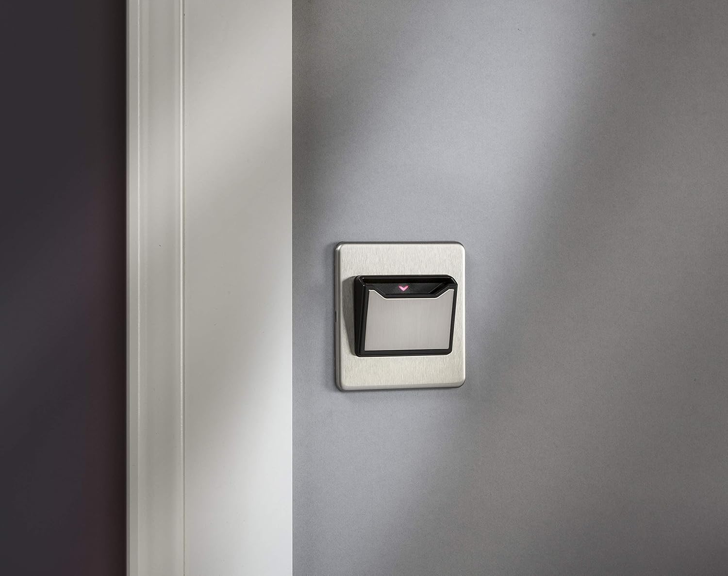 Knightsbridge Key Card Switch, Brushed Chrome - Image 4