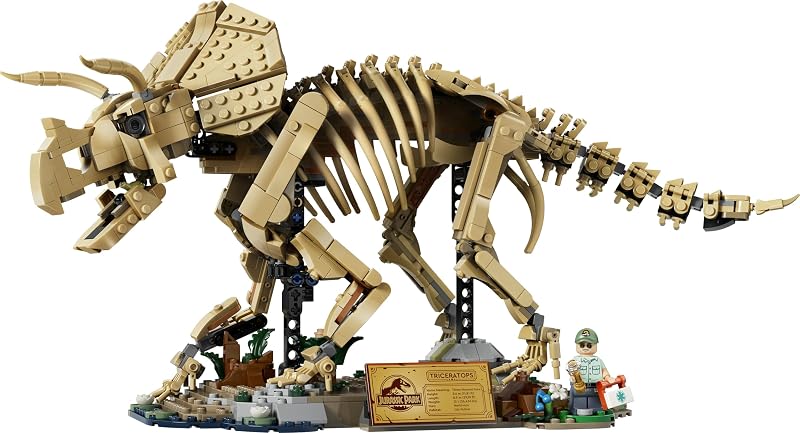 Jurassic World Dinosaurier-Fossilien: Triceratops - Modellbau für Erwachsene mit der Minifigur Dr. Gerry Harding - DIY Deko fürs Regal - Geschenkidee für Jurassic Park Fans - 77985