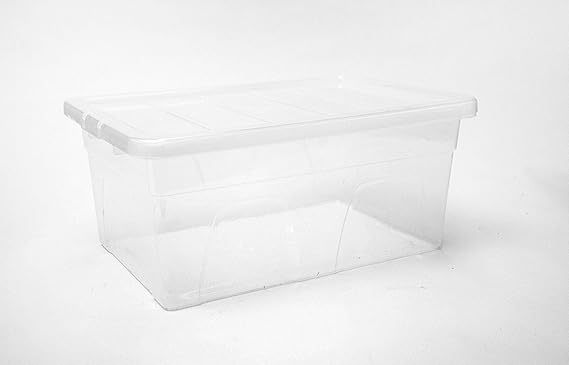 Große, transparente Kunststoff-Behälter mit 50 Liter Fassungsvermögen