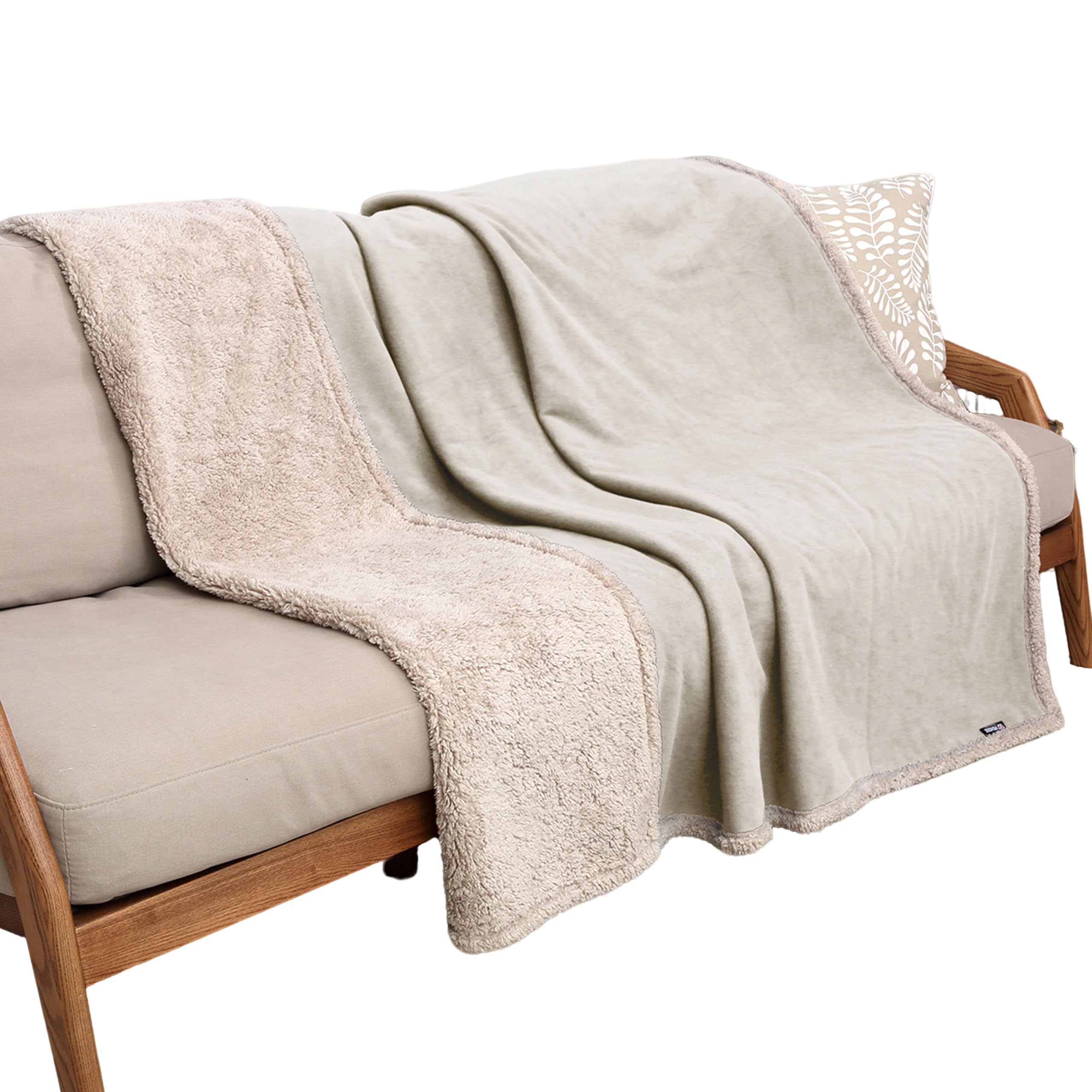 Pawsee Waterproof Dog Blanket Washable, Sherpa Fleece Pet Blanket for Puppies Cats Dogs, Reversible Waterproof Protector Cover for Dog Sofa Bed, 150 x 130 cm Camel