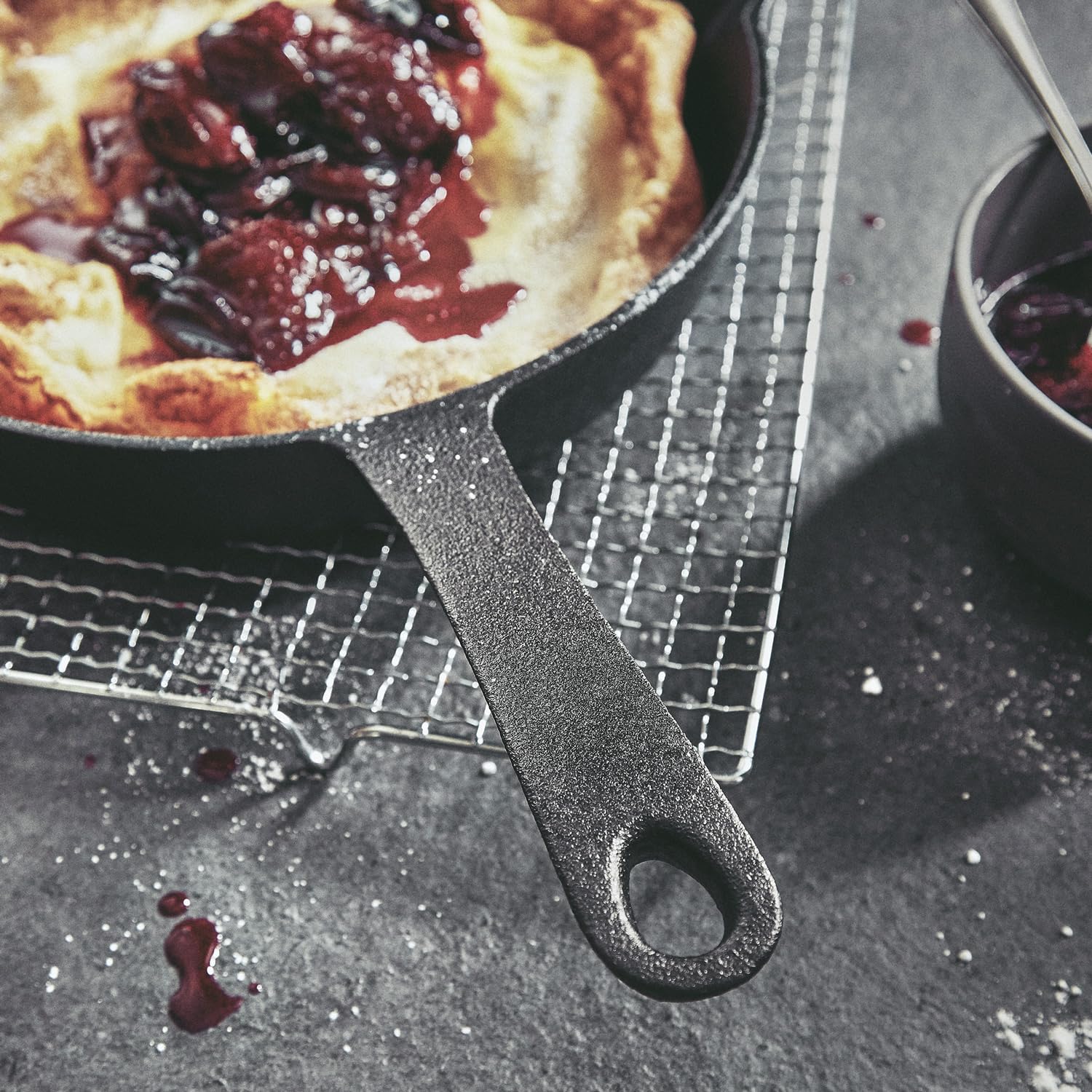 BURNHARD Gusseisen Pfanne Ø30 cm, Bratpfanne, Pre-Seasoned - Für Gasgrill, Backofen und alle Herdarten inkl. Induktion 9