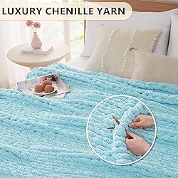 L'AGRATY Chunky Knit Throw: 80''x90'' Chenille