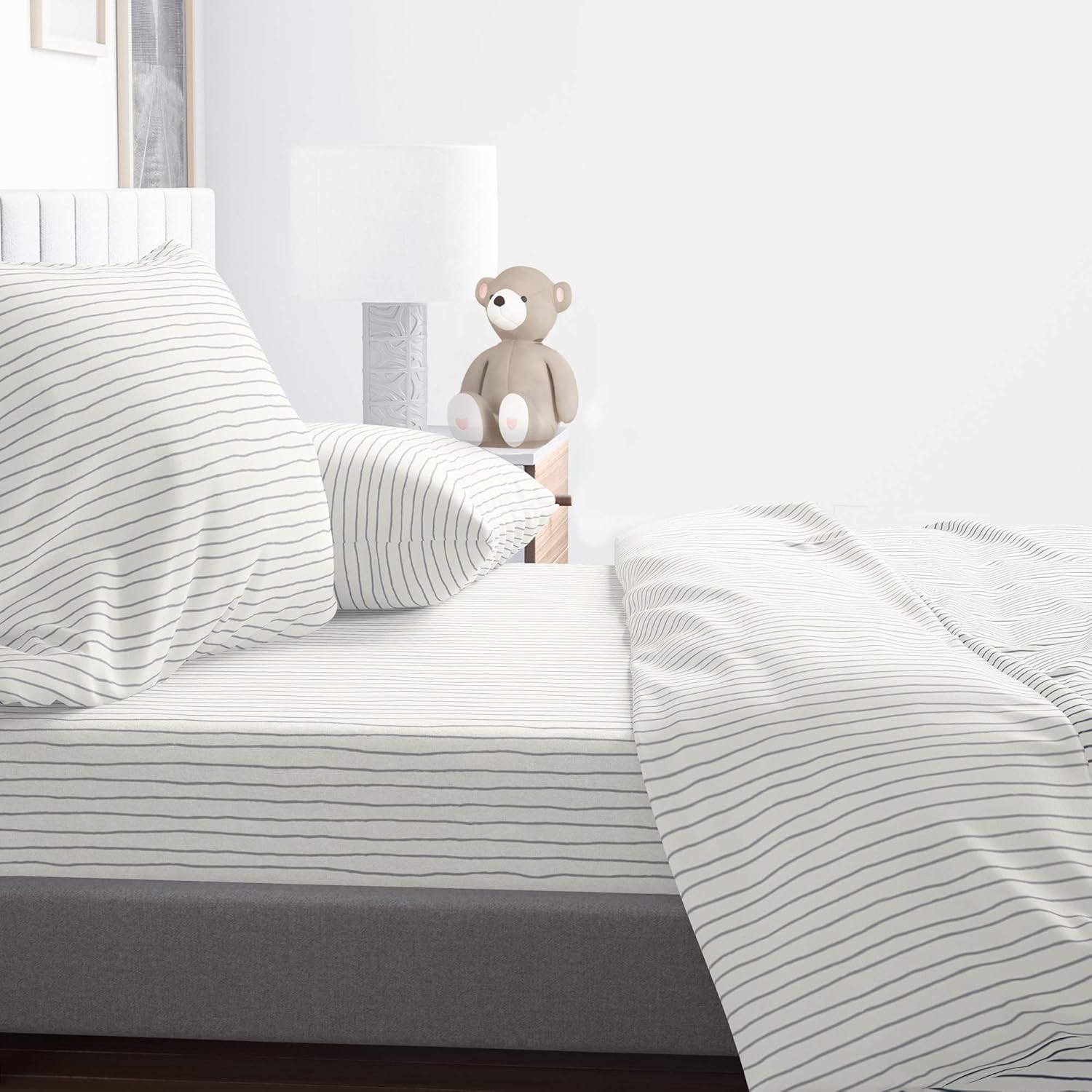Makemake Organics Organic Sheet Set Queen (4 Piece) GOTS Certified Organic Cotton Sheets Queen Dreamy Soft Anti Allergy Non Toxic Fitted Sheet, Flat Sheet, Pillow Cases (Queen, Gray Stripes): Kitchen & Dining
