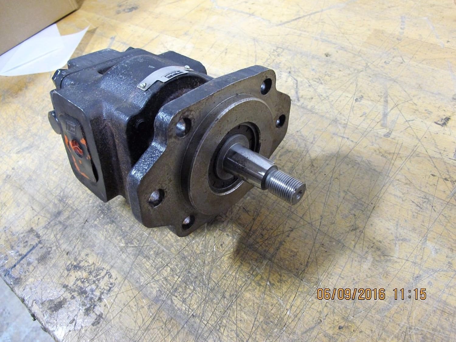 PARKER 8682902Oeh Parker Hydraulic Motor [B7FL] Industrial & Scientific