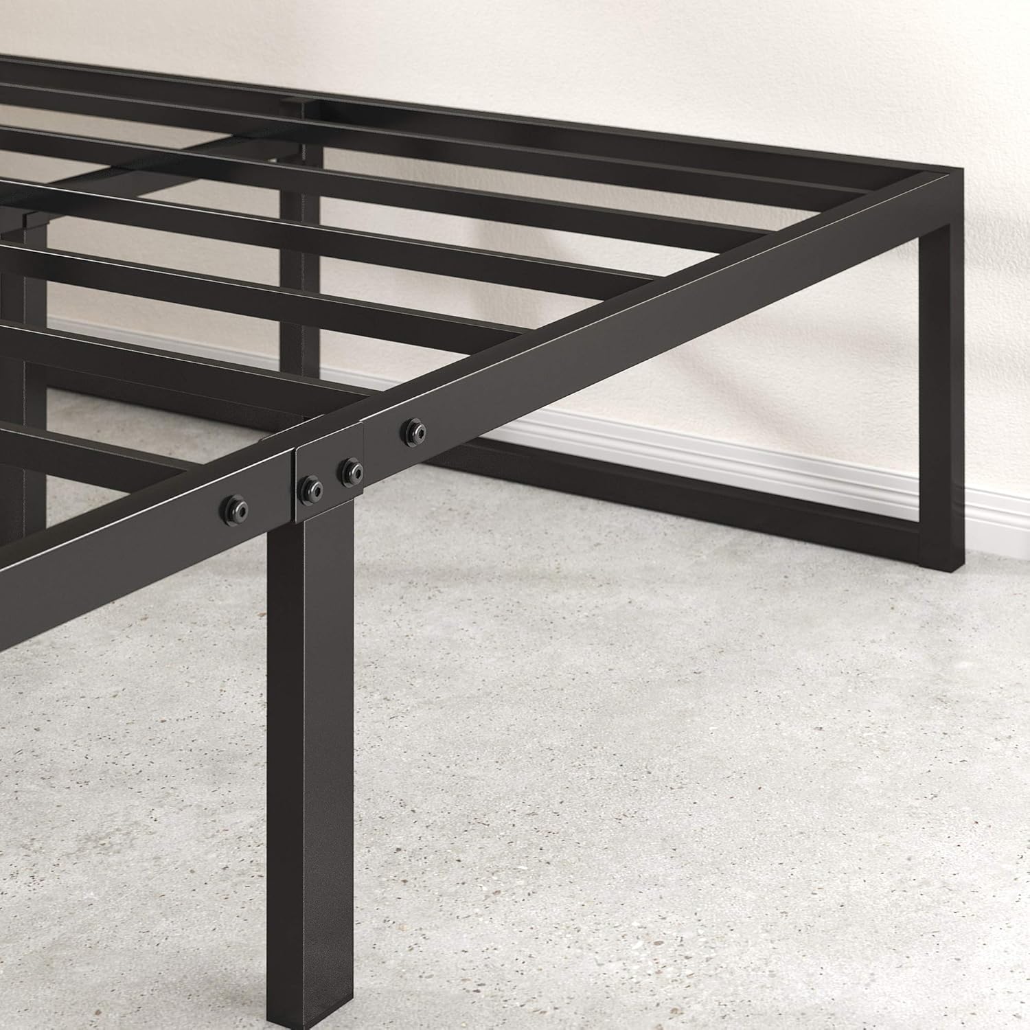 Zinus Lorelai 14 Inch Metal Platform Bed Frame / Steel Slat Support / No Box Spring Needed / Underbed Storage Space / Easy Assembly, Full: Furniture & Decor