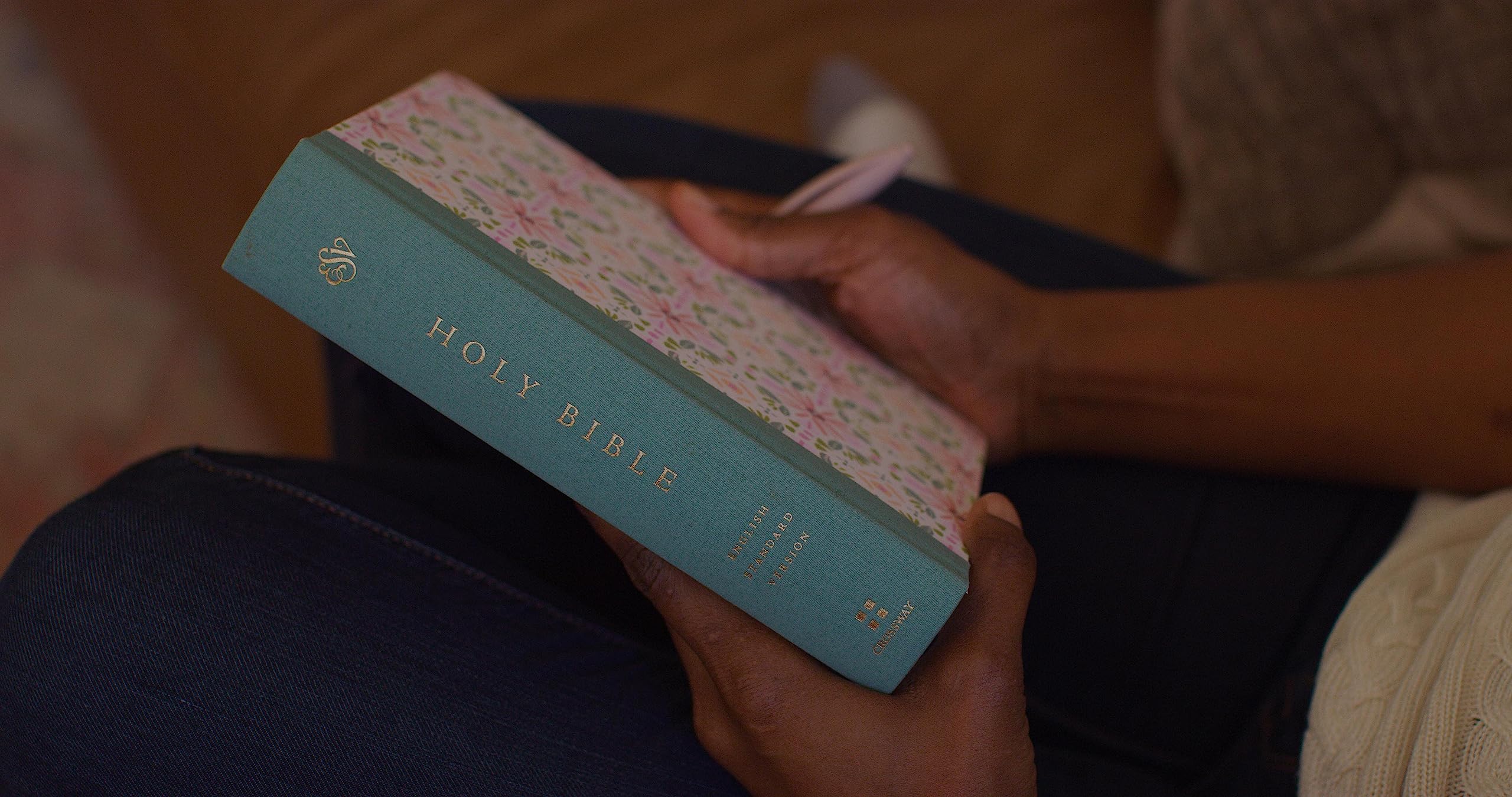 ESV Single Column Journaling Bible, Artist Series (Cloth over Board, Lulie Wallace, Penelope): Holy Bible, English Standard Version
