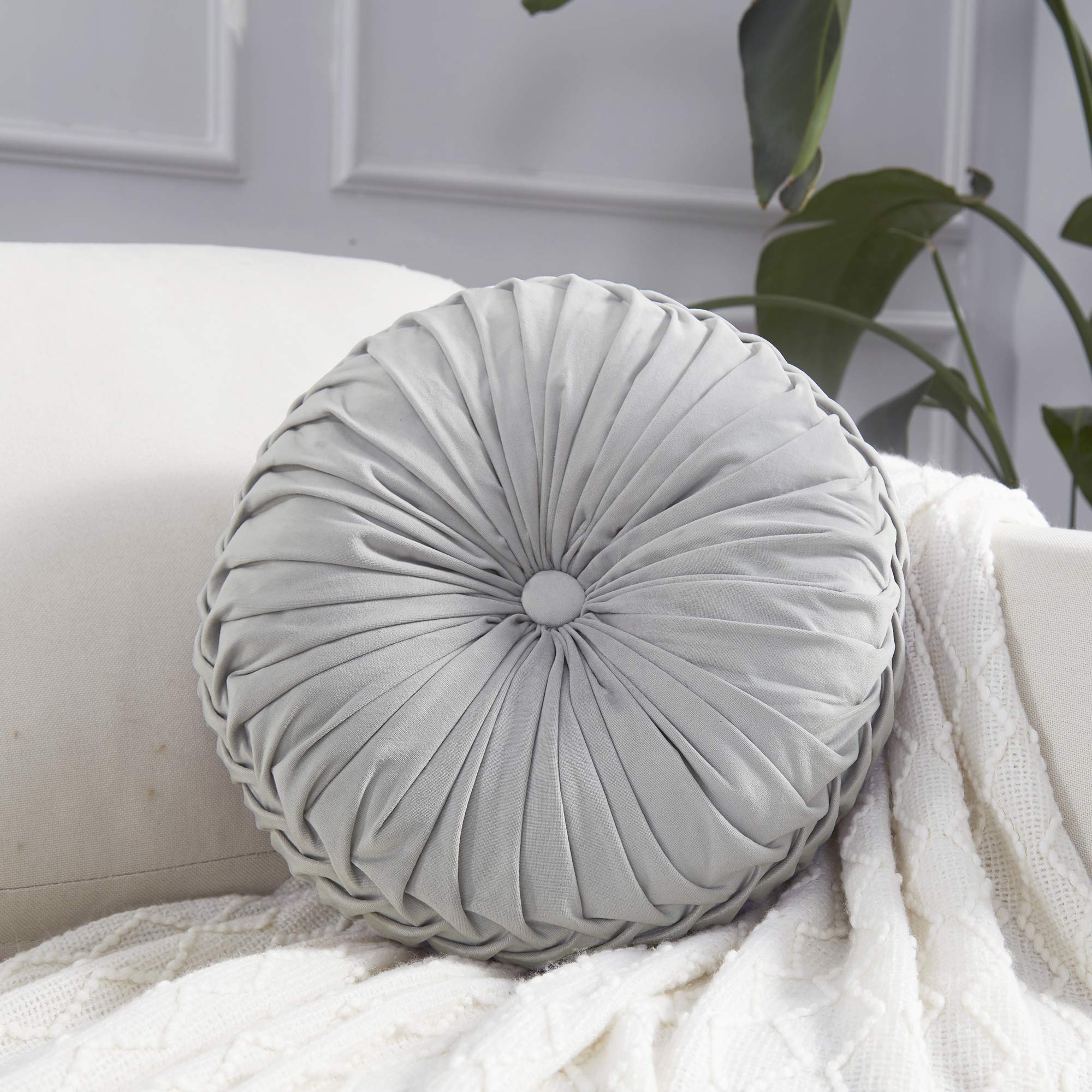 gold round throw pillows