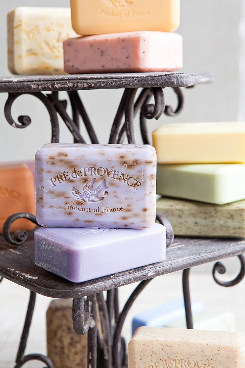 Pre de Provence Artisanal French Soap Bar Enriched with Shea Butter, Sandalwood, 250 Gram: Beauty