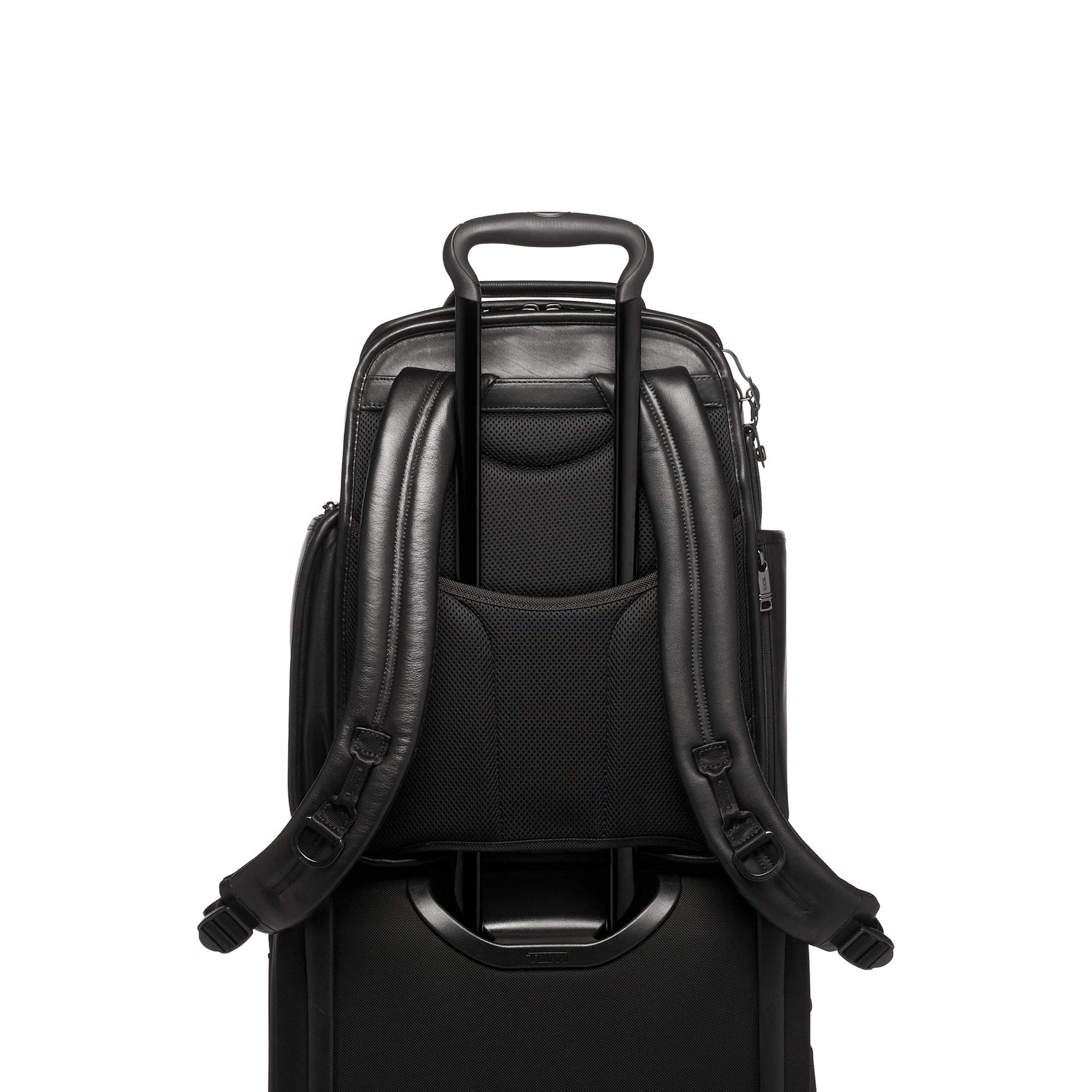 alpha 3 compact laptop brief pack