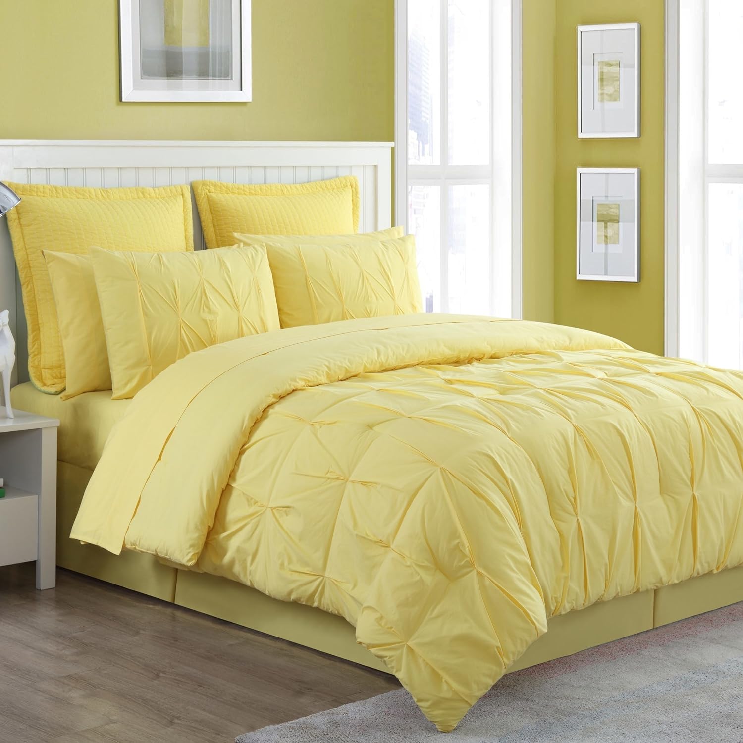 Amazon Com Fiesta Luna 4 Piece With 2 Coordinating Pillow Shams