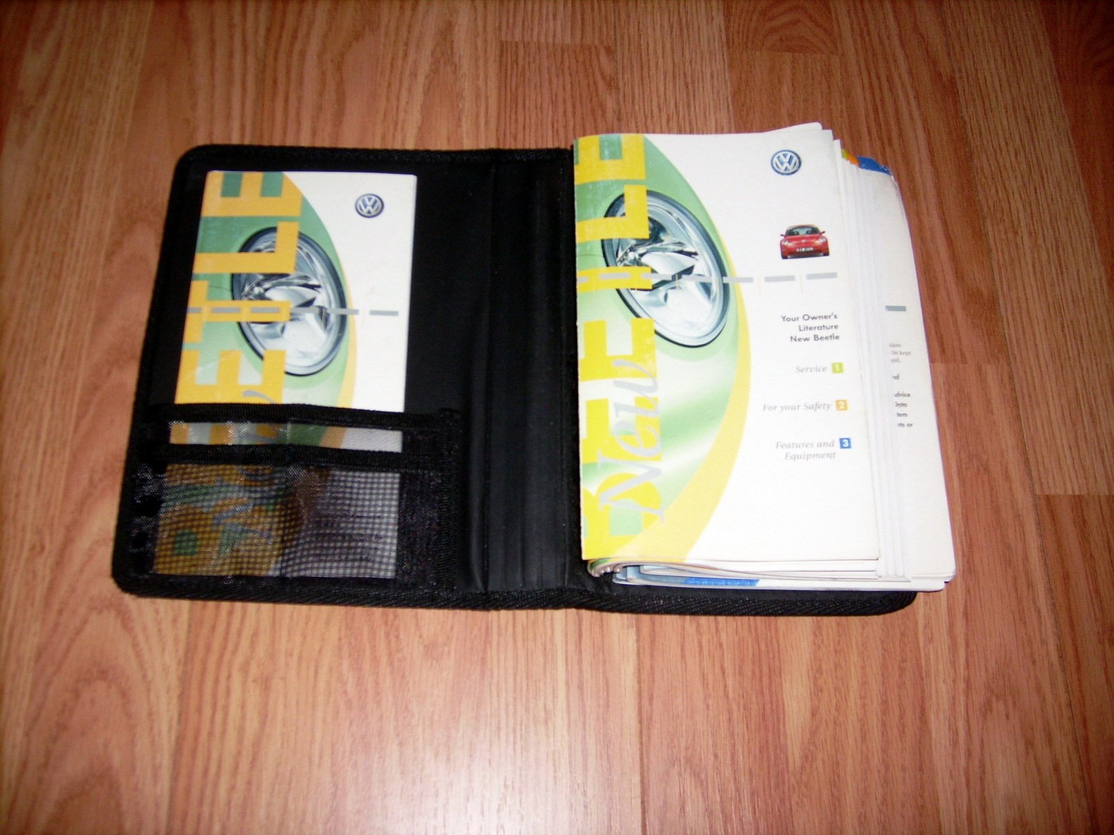 2002 VW Volkswagen Beetle Bug Owners Manual Paperback – 2002