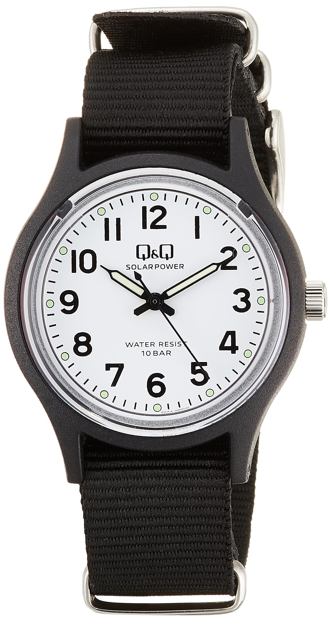 Reloj de pulsera solar analógico Citizen Q&Q, resistente al agua hasta 10 ATM, correa de nailon, multicolor (negro / blanco), Clásico