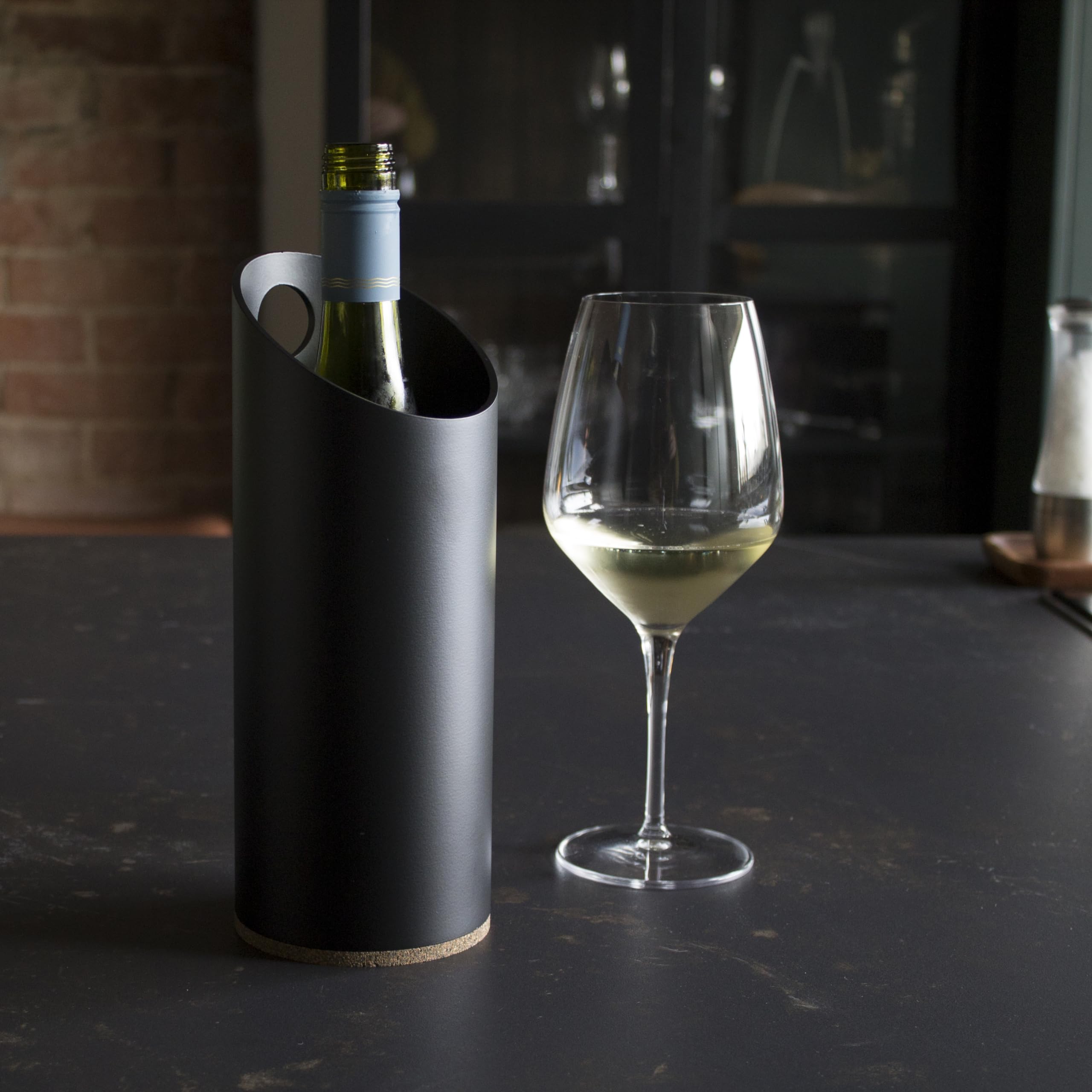 ALUVIN DRYCOOL Bottle Cooler - ICE-Free Bucket - No Ice or Waste Water - Matte Black (Angled Top)