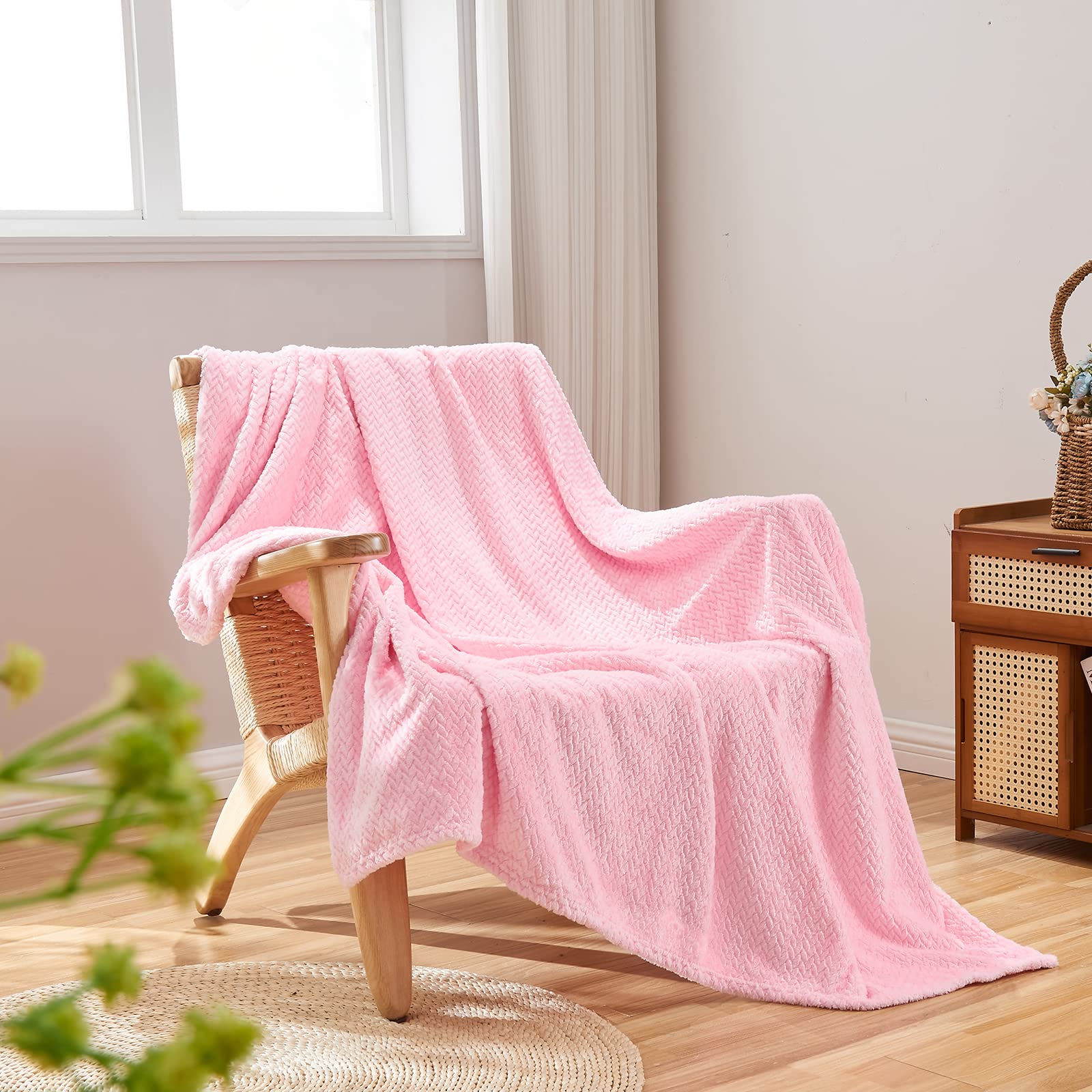 NEWCOSPLAY Super Soft Throw Blanket Premium Silky Flannel Fleece Leaves Pattern Lightweight Blanket All Season Use (888-pink, Twin(60"x80"))