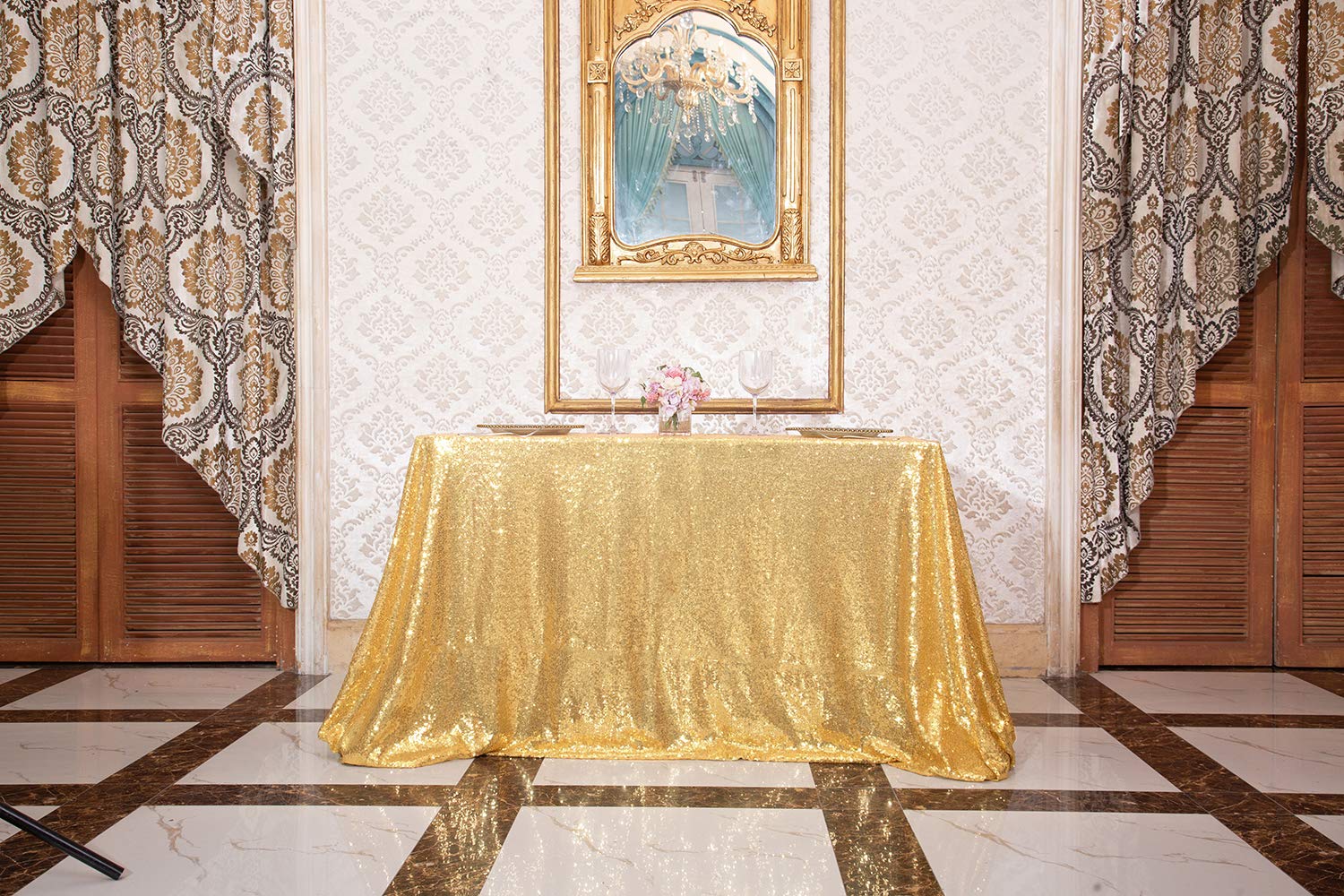 Best sparkly gold table cloth