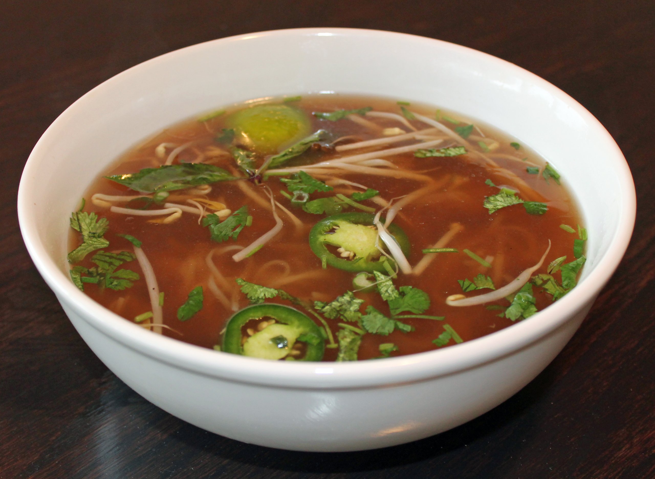 Cameo Authentic Ceramic Pho Soup Bowls with Pan Scraper, 8.25 Inch, 54