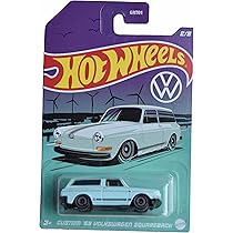 Hot Wheels Custom '69 Volkswagen Squareback, Ultra Hots 6/8