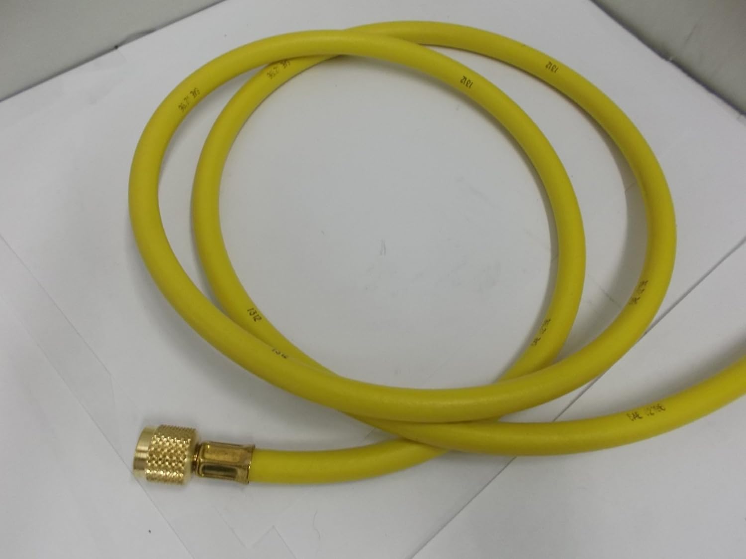 Yellow Jacket 14572 Plus II 3/8""B" Charging Hose, 3/8" Straight Flare, 72", Yellow: Industrial Hvac Components: Industrial & Scientific