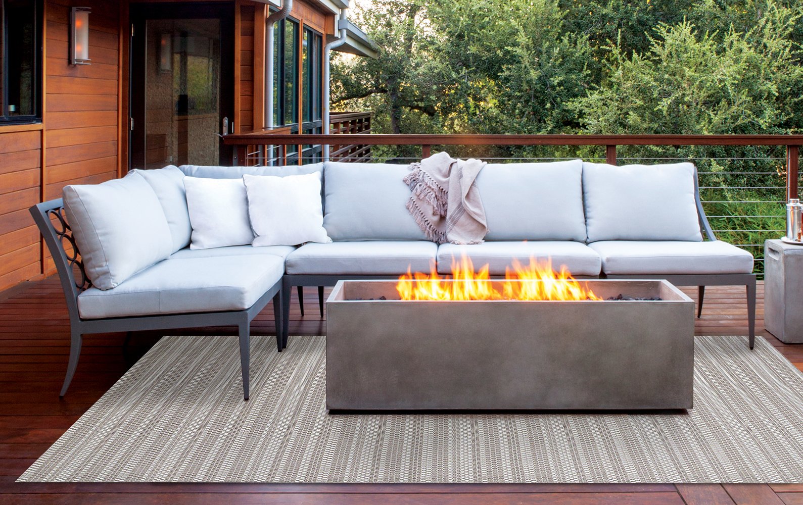 Brown Jordan Prime Label Outdoor Furniture Rug 5x7 Barnwell Collection