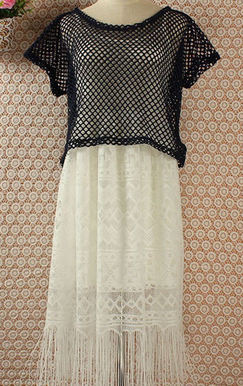 Women\'s Short Sleeve Mesh Floral Lace Crochet Crop Top (One Size, 02-Black)