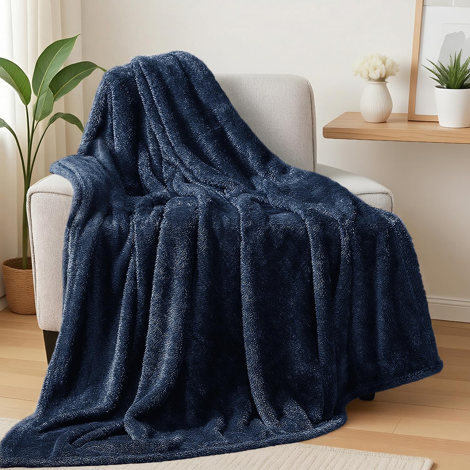 Exclusivo Mezcla Plush Fuzzy Fleece Throw Blanket 127x178 CM, Super Soft, Fluffy and Warm Blankets for Couch, Bed, All Season Use, Navy Blue