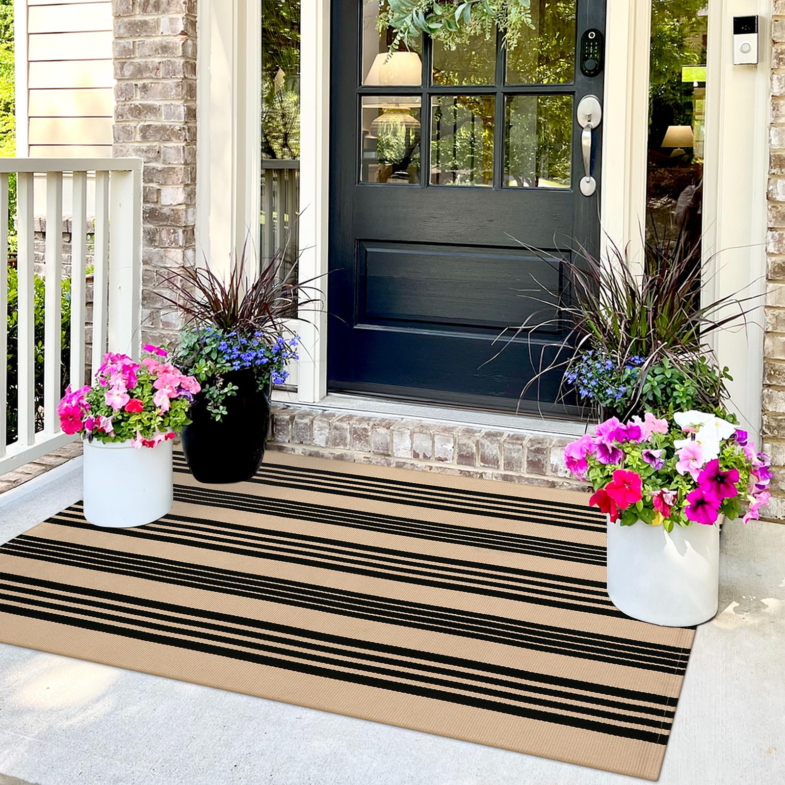 Tiveney Farmhouse 3x5 Outdoor Rug, Black 3' x 5' (Rectangular