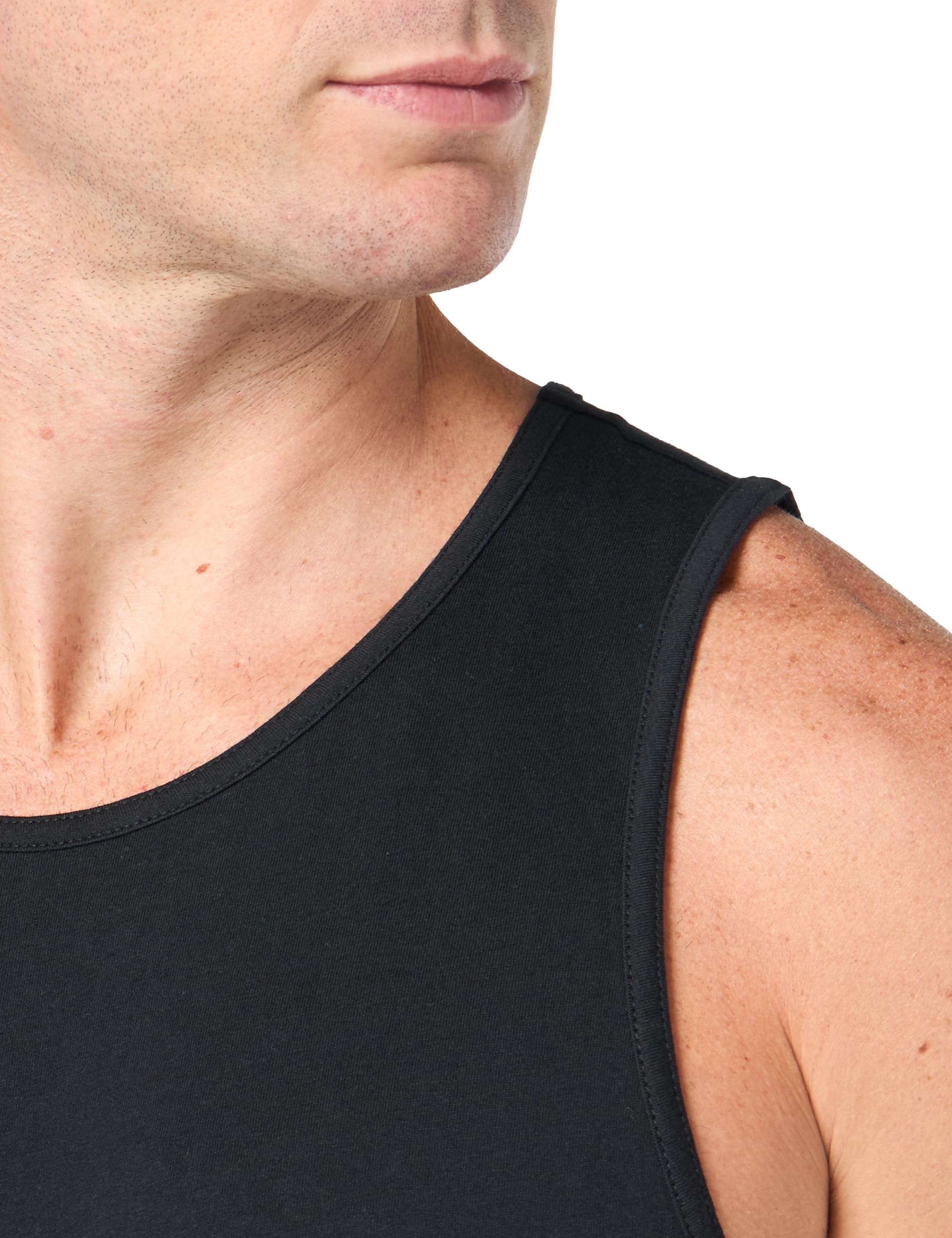 Amazon Essentials Men's Regular-Fit Tank Top