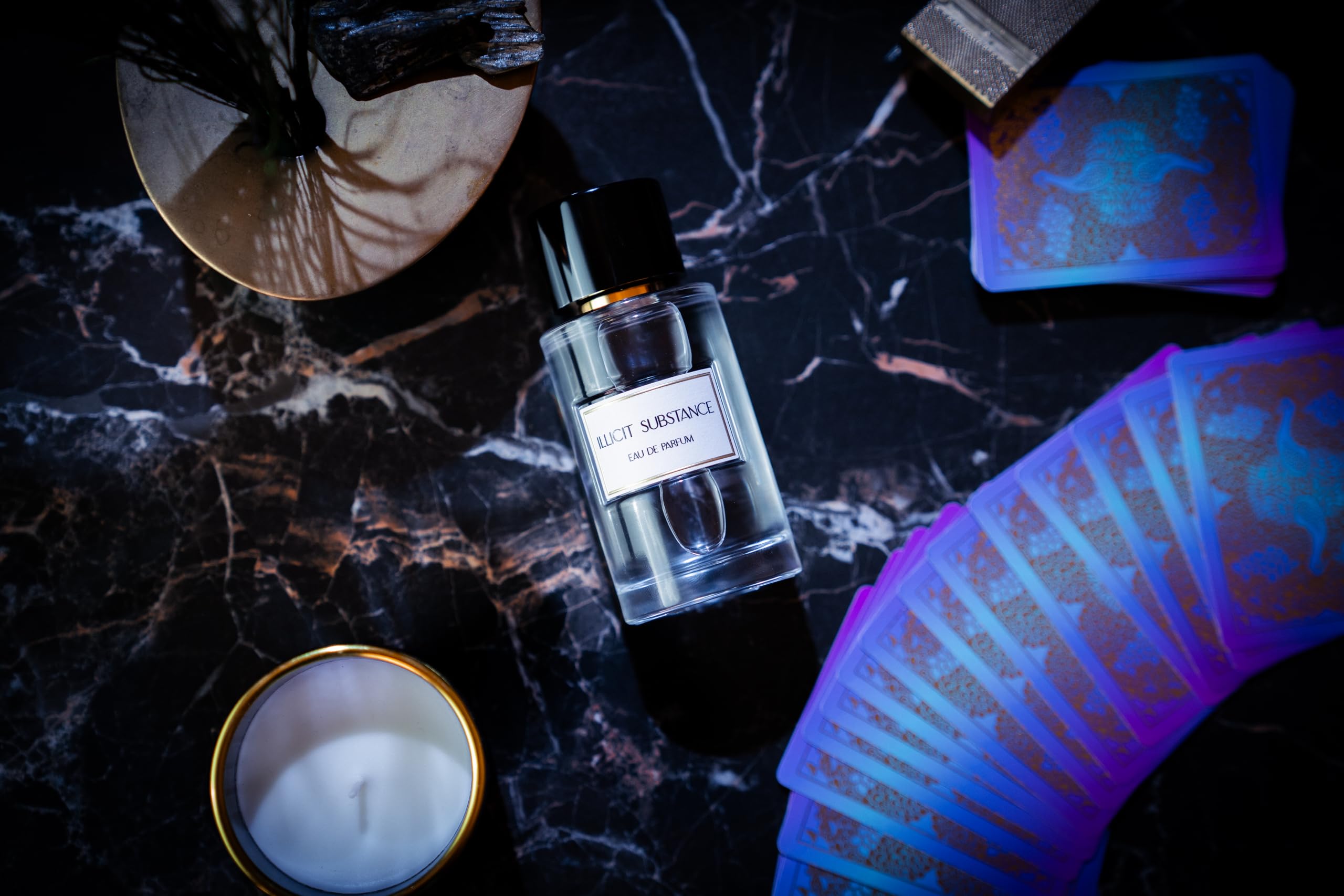 JEANNE ARTHES – Privatsammlung – Eau de Parfum „Illicit Substance“ – Holzig & Würzig – Amber, Oudholz – Zerstäuberflakon 100 ml – Hergestellt in Grasse 5