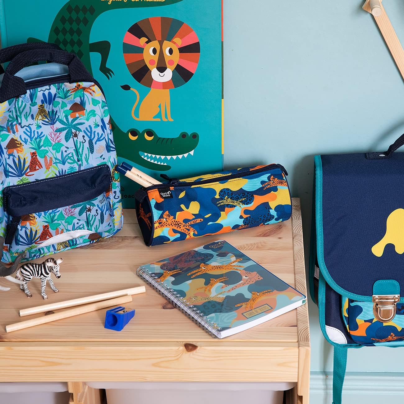 Quo Vadis, Collection: Animascot, Round school pencil case, 1 large compartment for storing pens pencils and felt-tip pens - Image 4